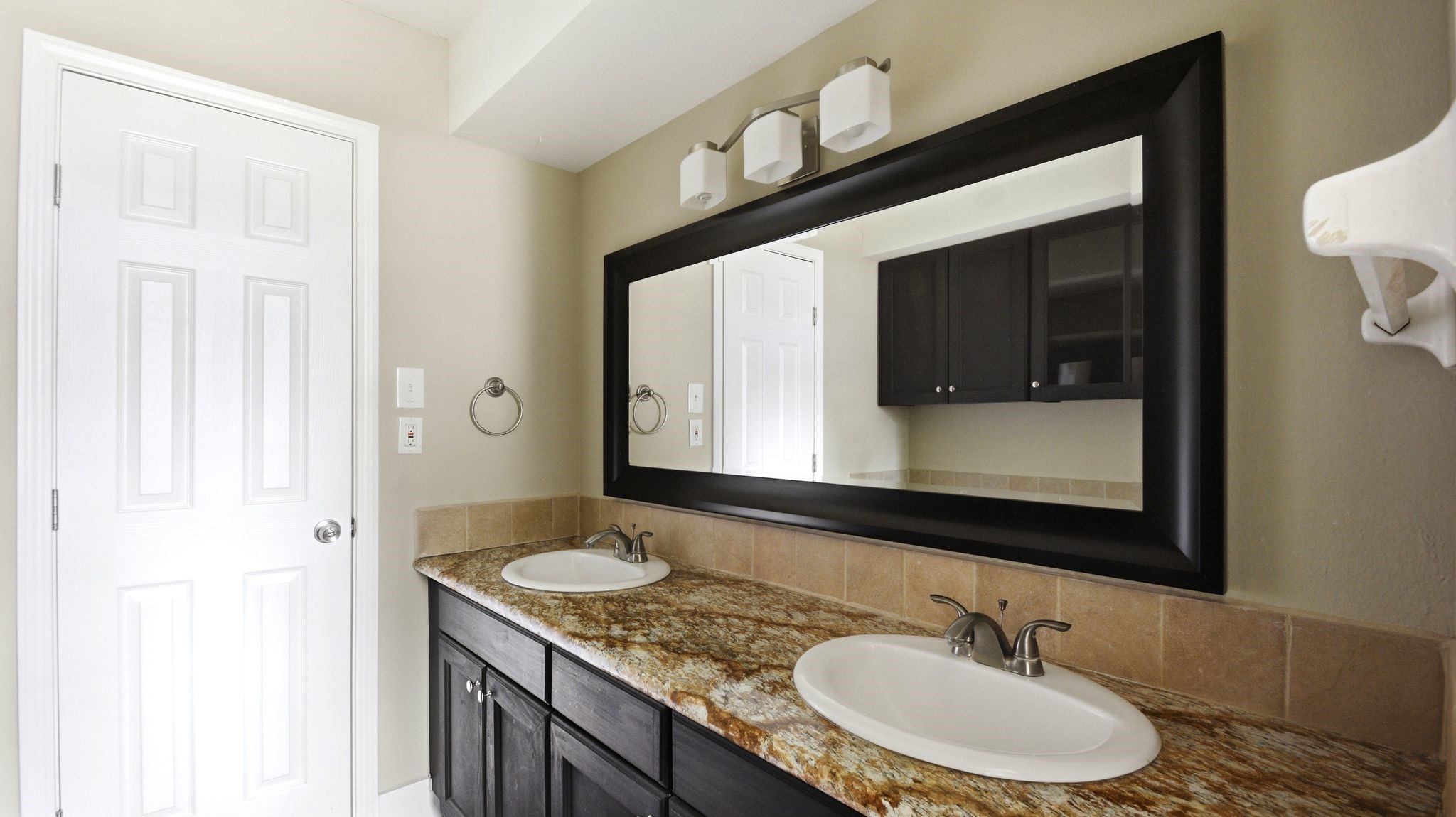1511 Sungail Drive Property Photo 24