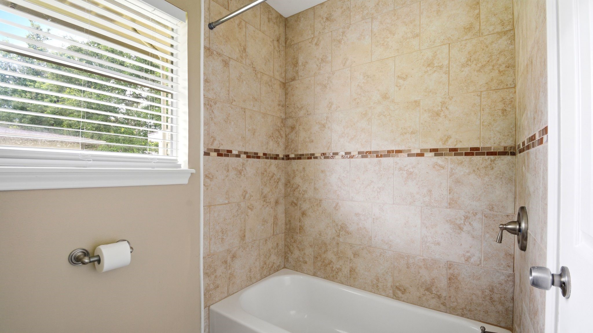 1511 Sungail Drive Property Photo 26