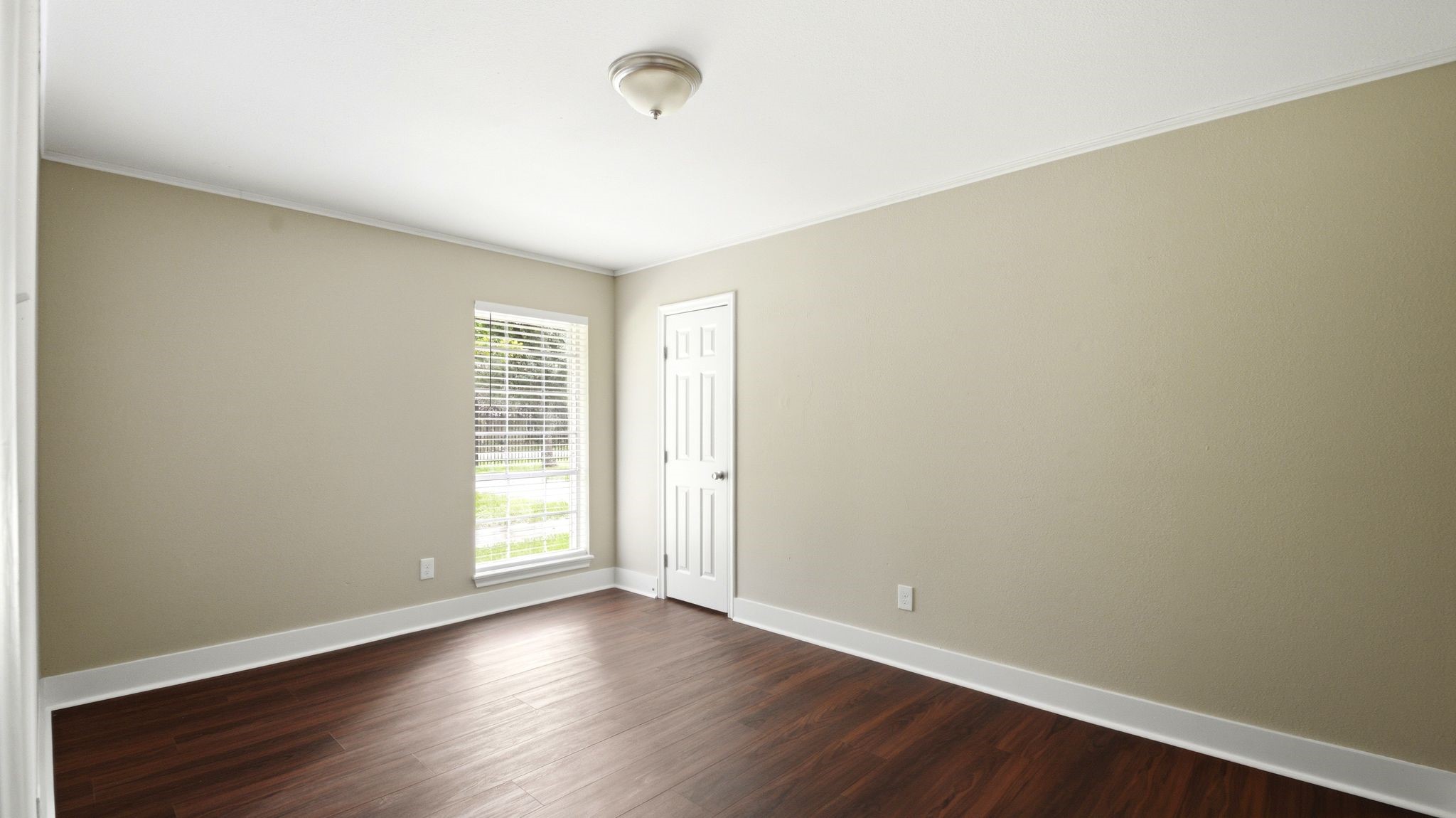 1511 Sungail Drive Property Photo 28