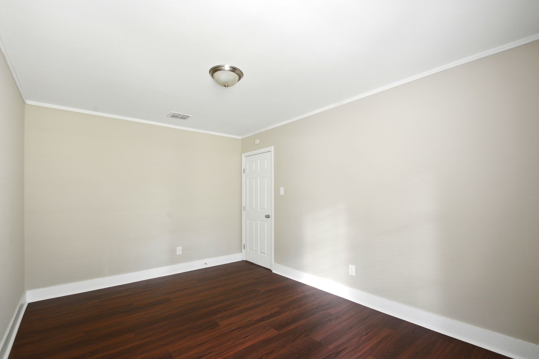 1511 Sungail Drive Property Photo 29