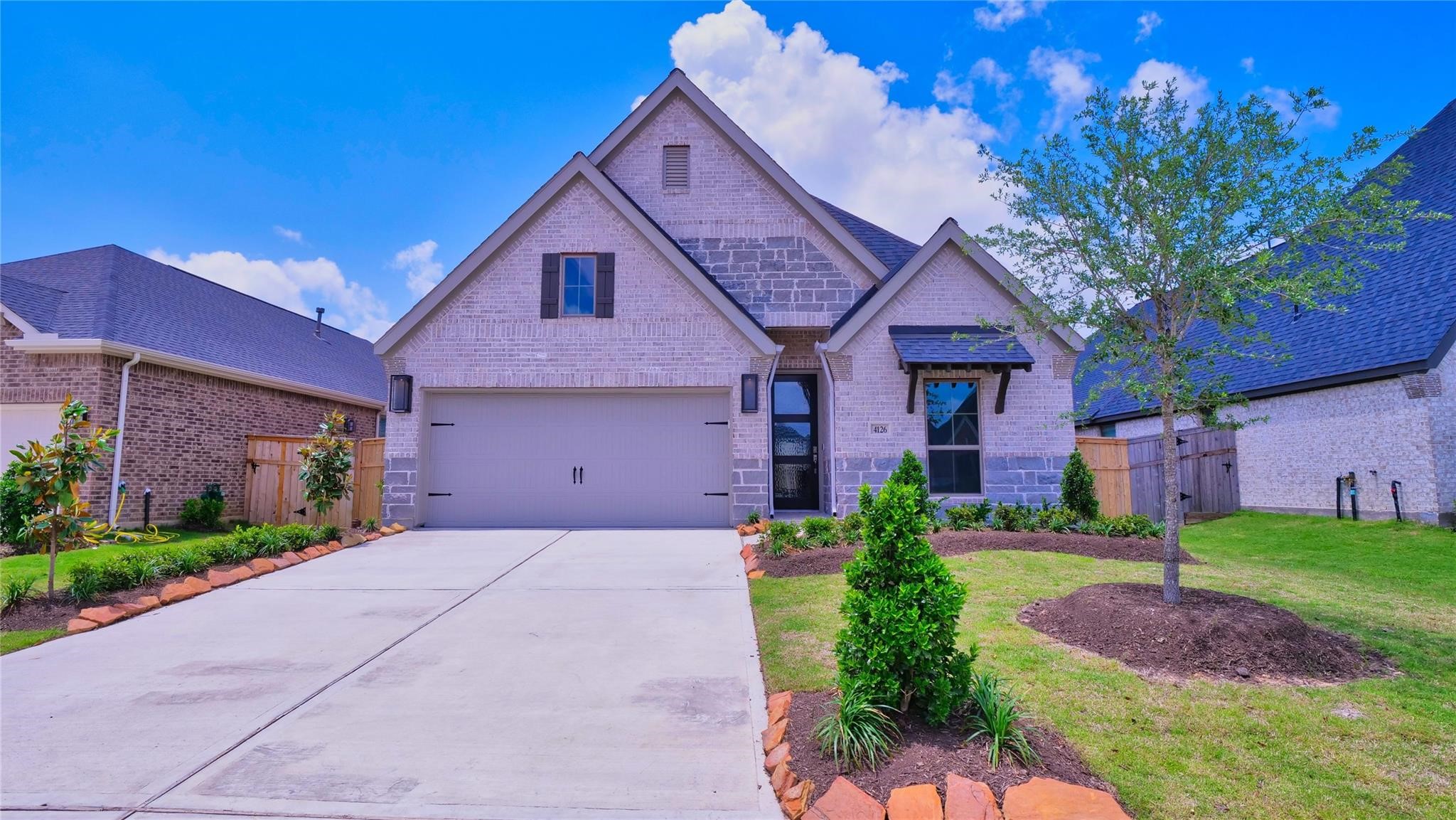 4126 Haven Crest Lane Property Photo 1