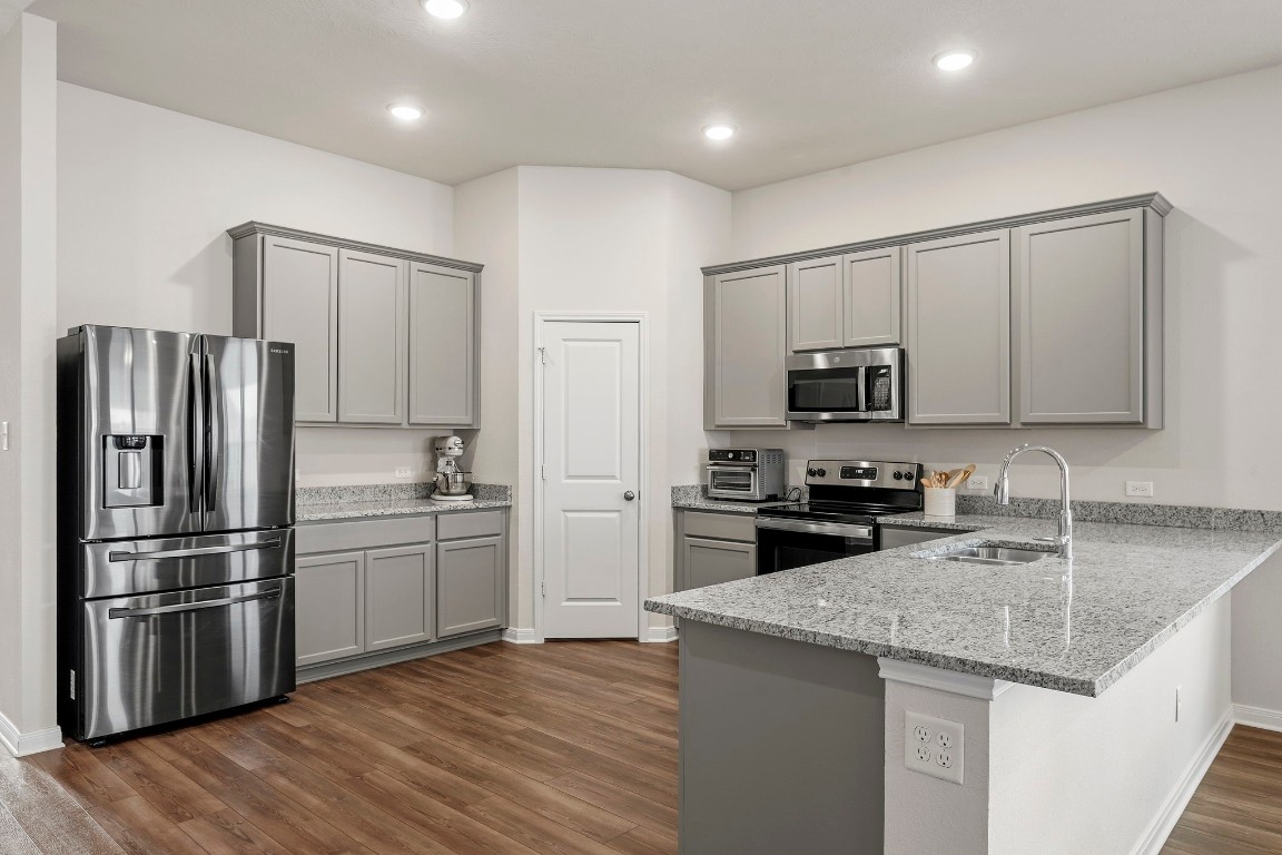 2038 Viva Road Property Photo 3