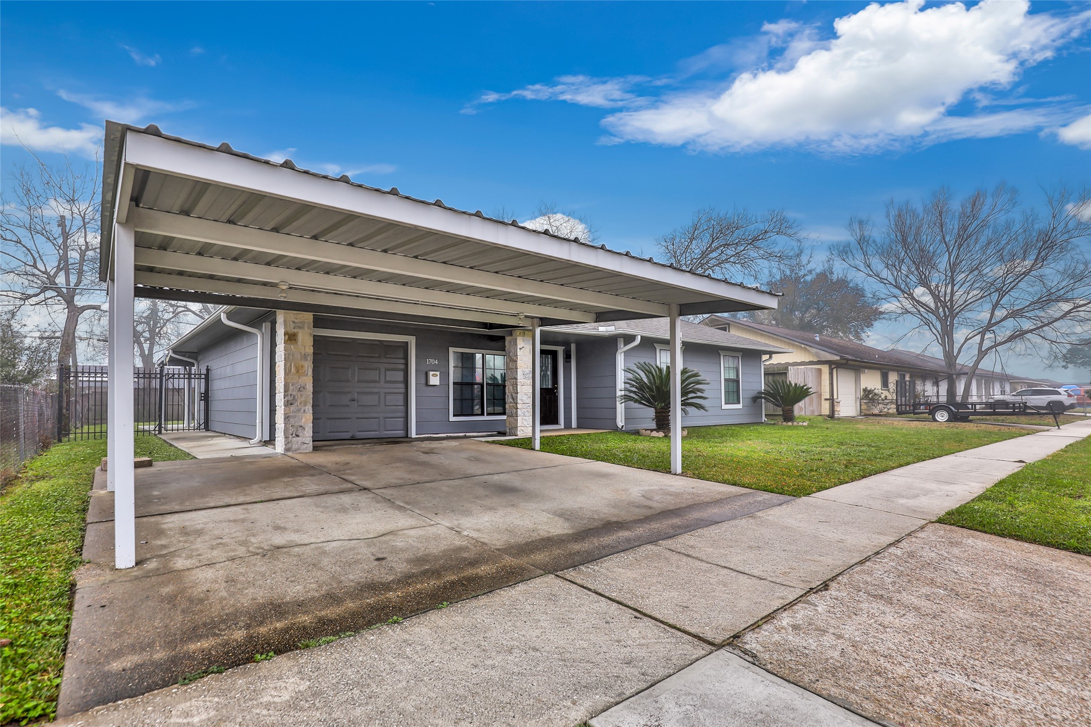 1704 Mississippi Street Property Photo 2