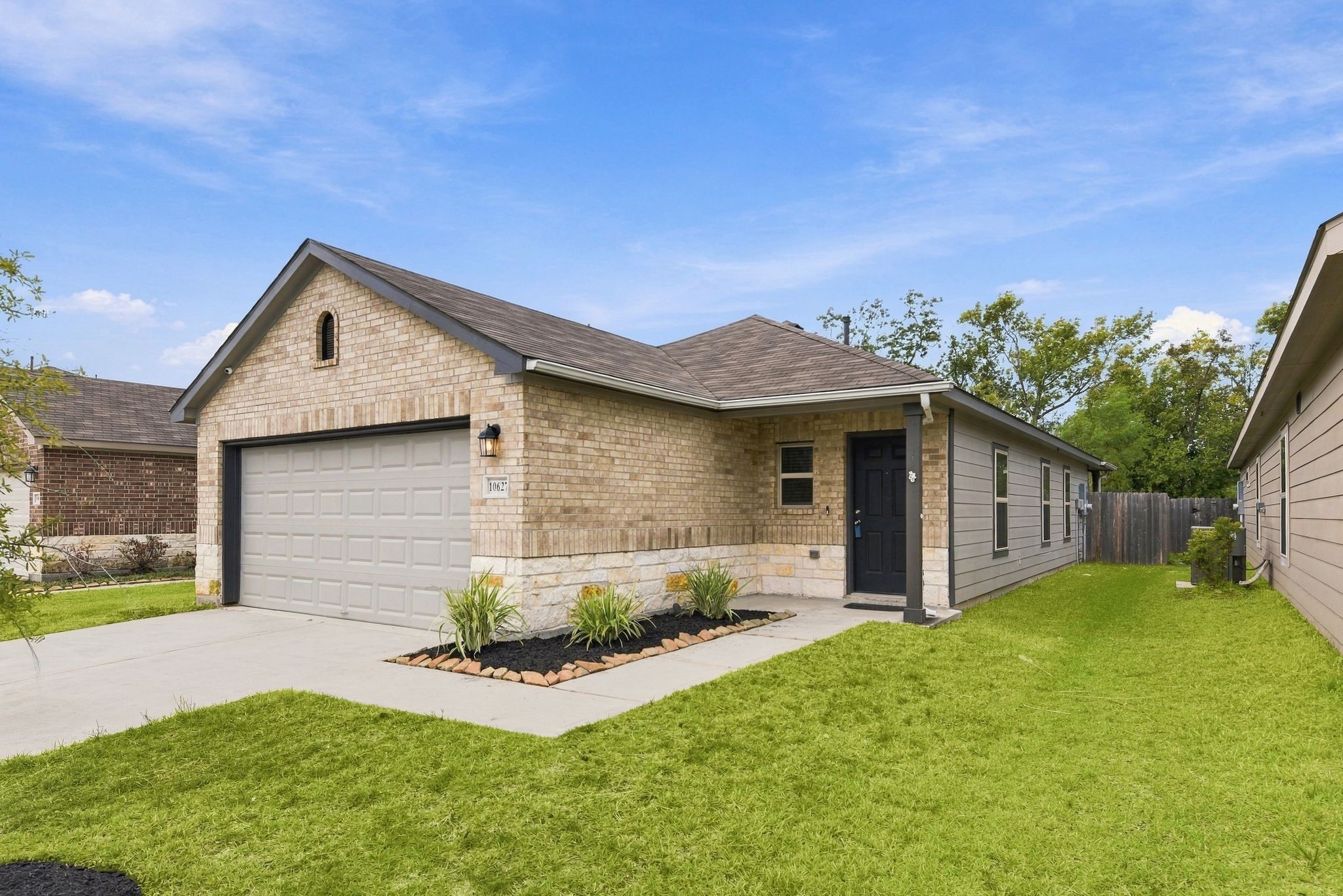 10627 Red Orchid Drive Property Photo 1