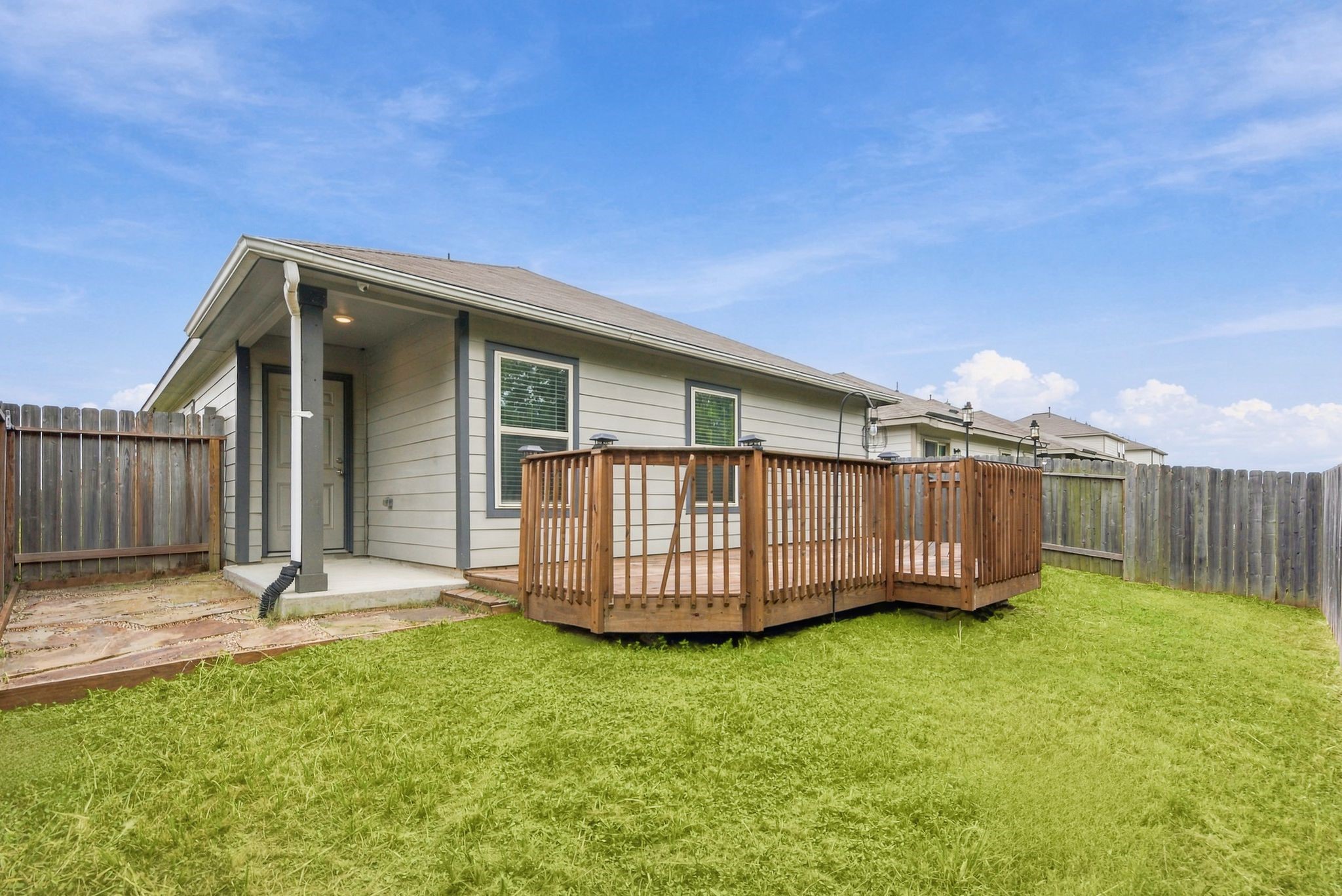 10627 Red Orchid Drive Property Photo 14