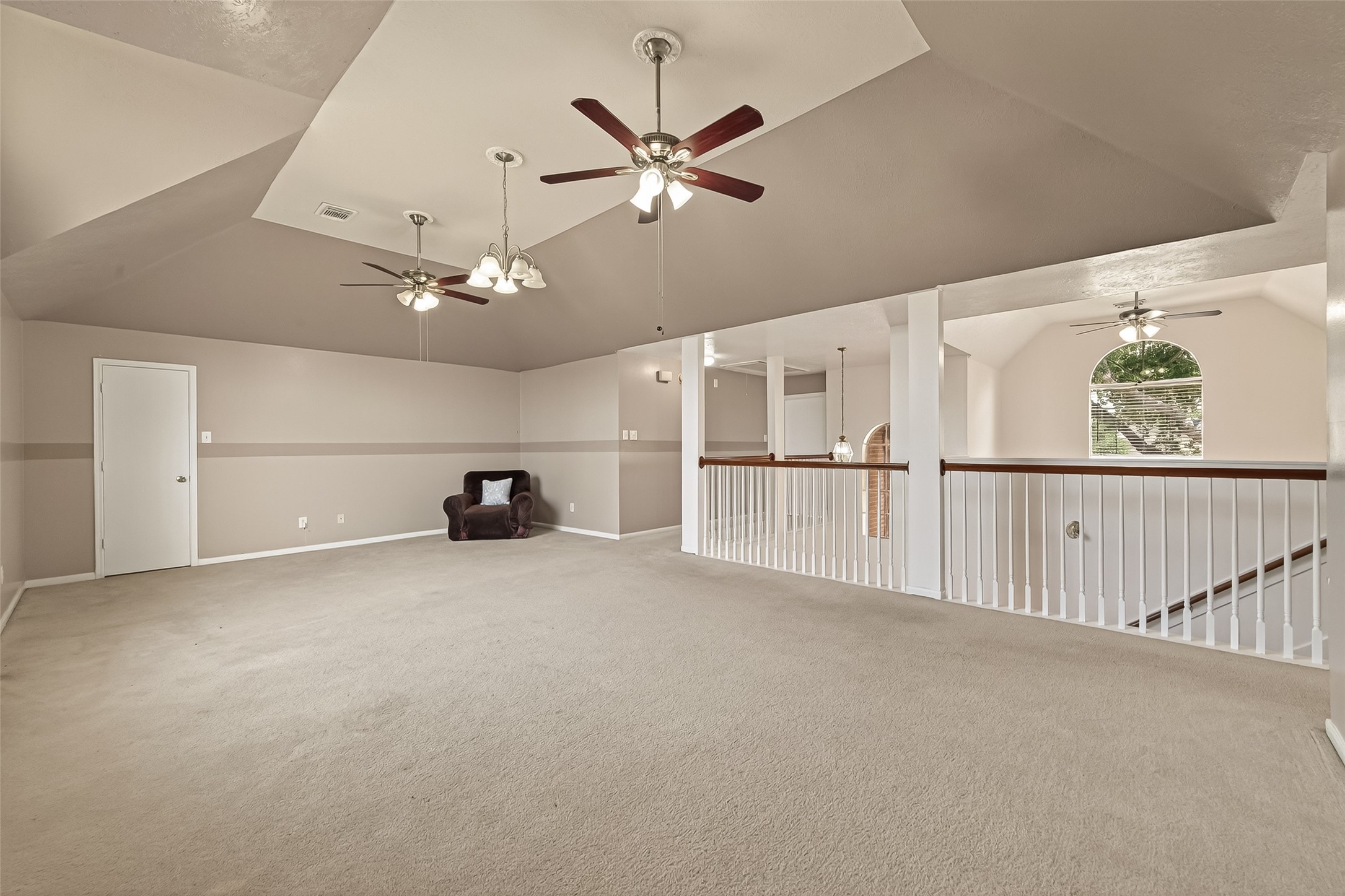 16315 April Ridge Drive Property Photo 29