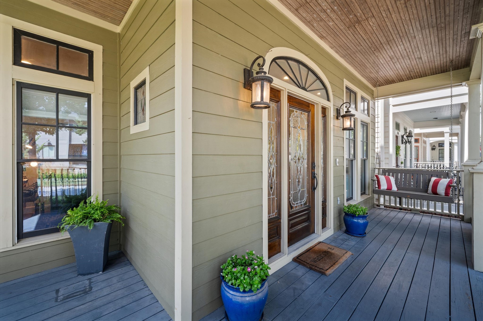 501 Columbia Street Property Photo 4