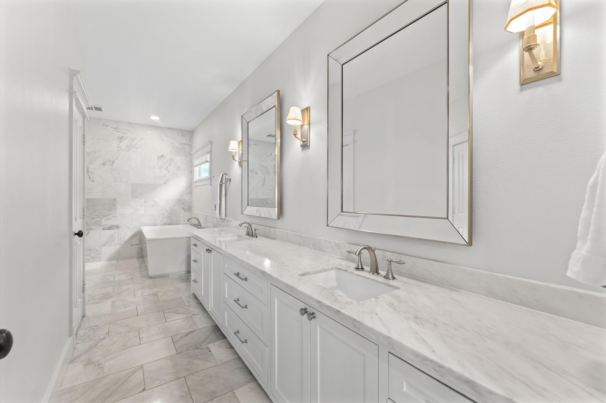 501 Columbia Street Property Photo 14