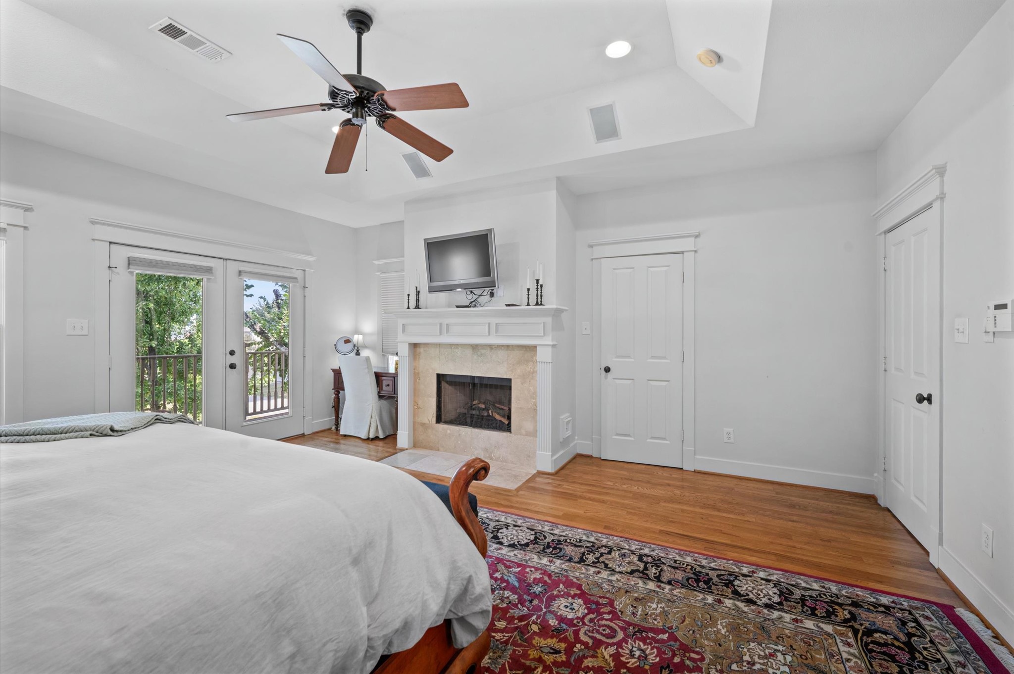 501 Columbia Street Property Photo 38