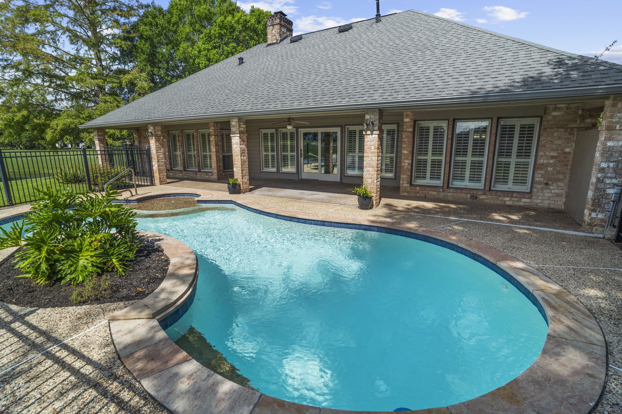44 Bendwood Drive Property Photo 6