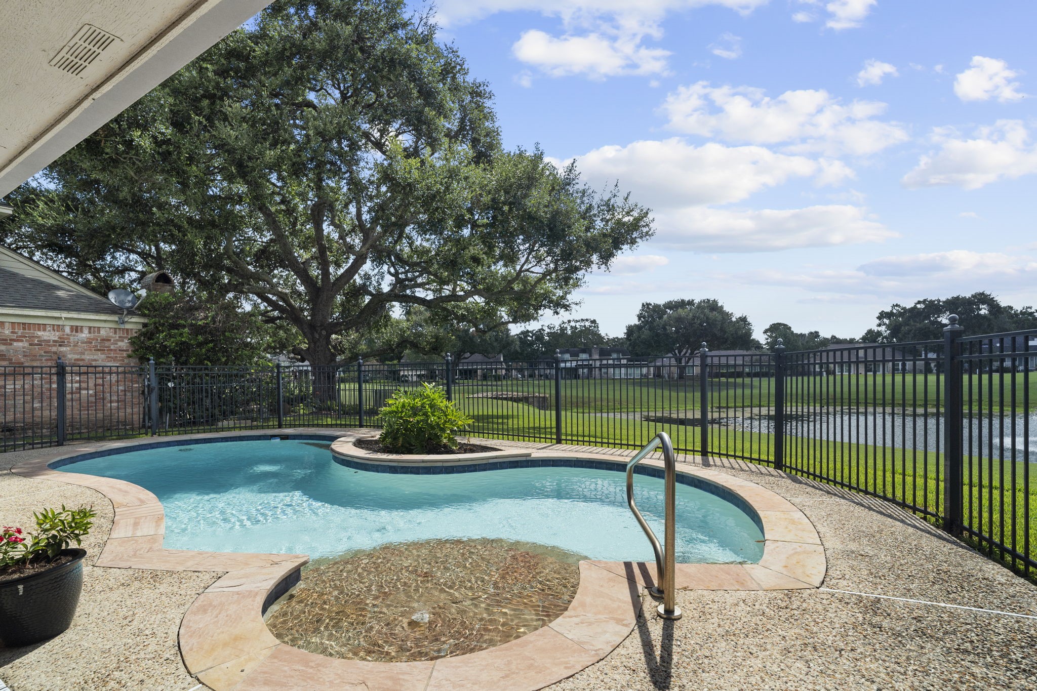 44 Bendwood Drive Property Photo 34