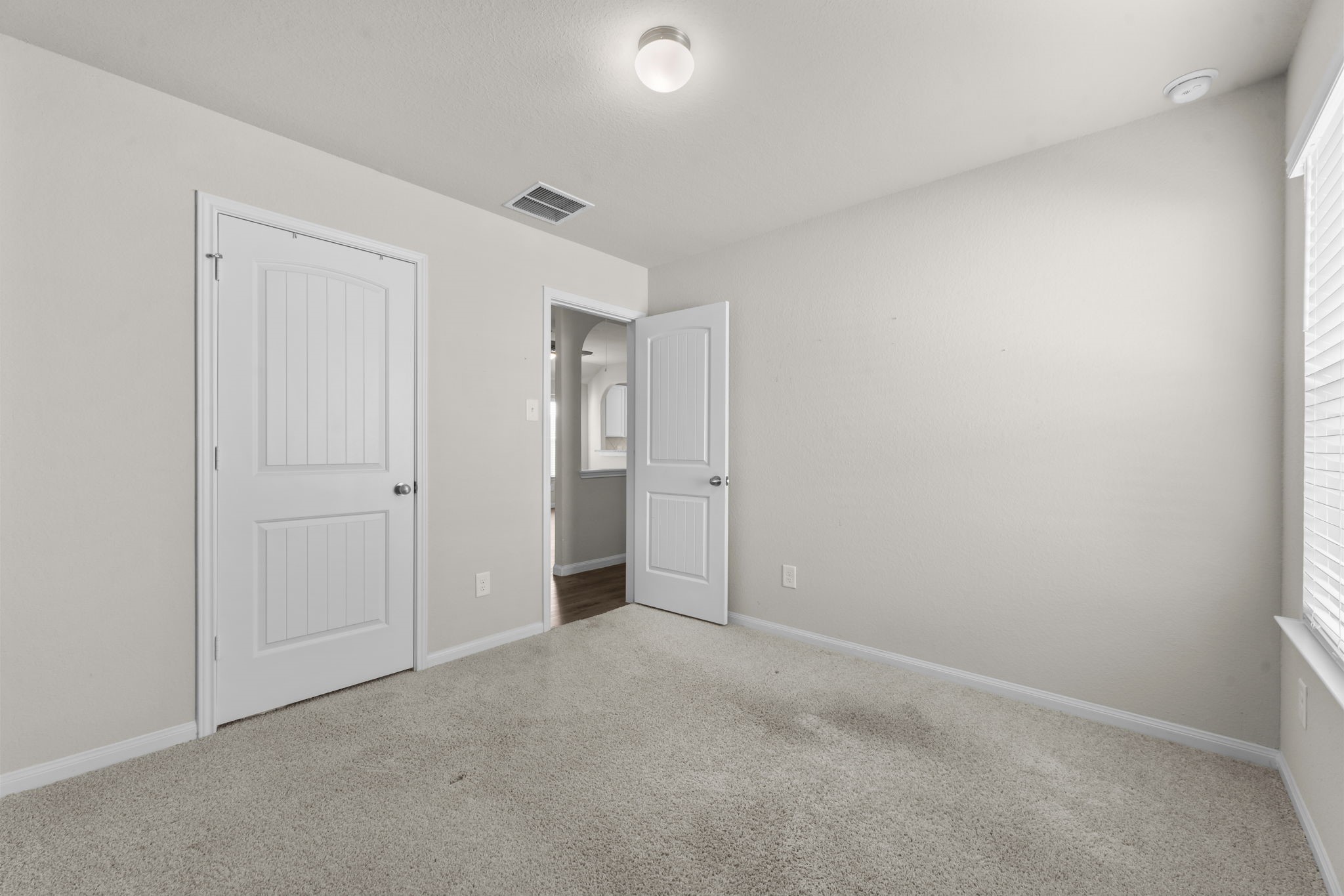 14091 Chinook Drive Property Photo 9