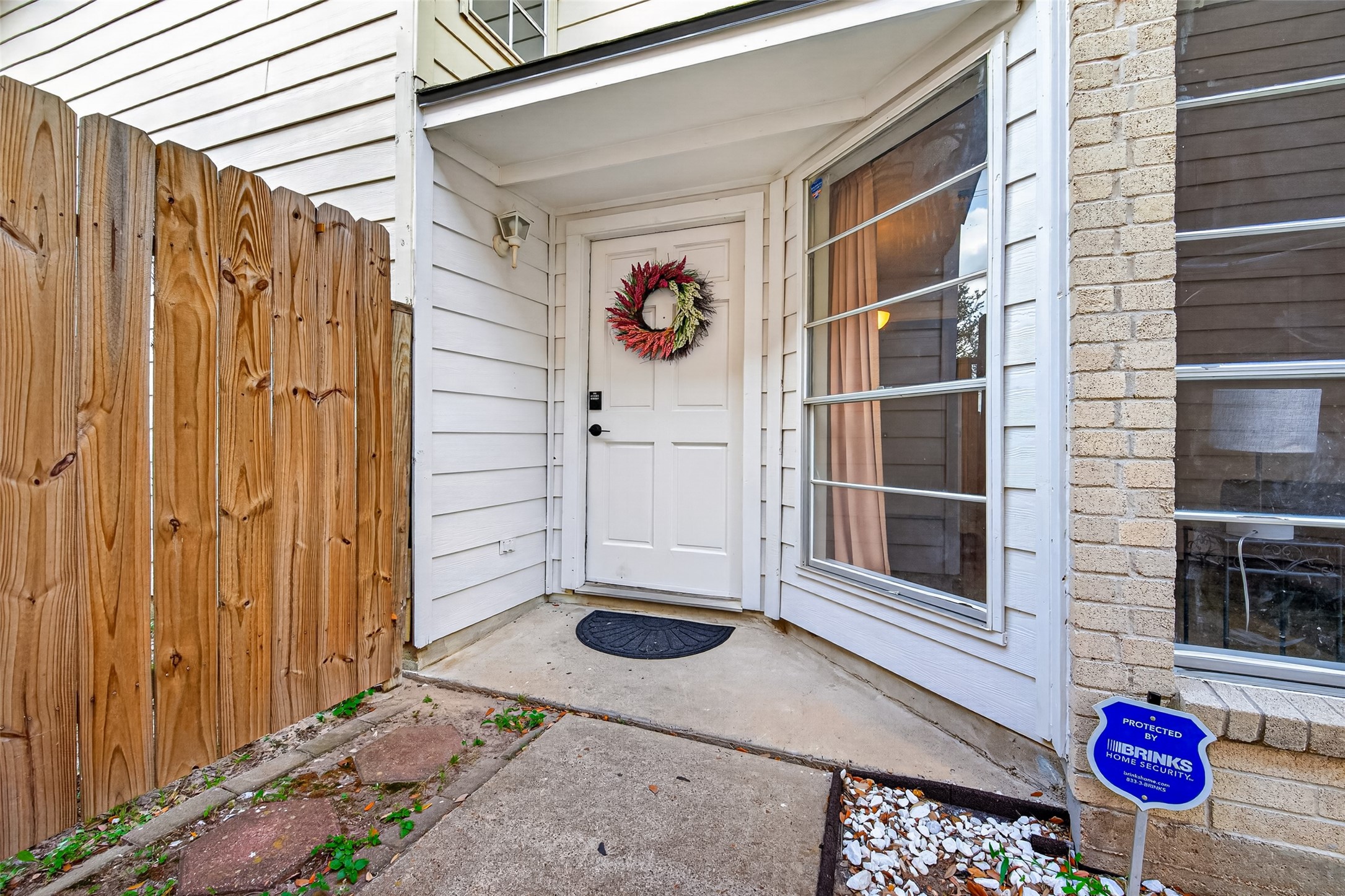 18446 N Willow Bluff Road Property Photo 4