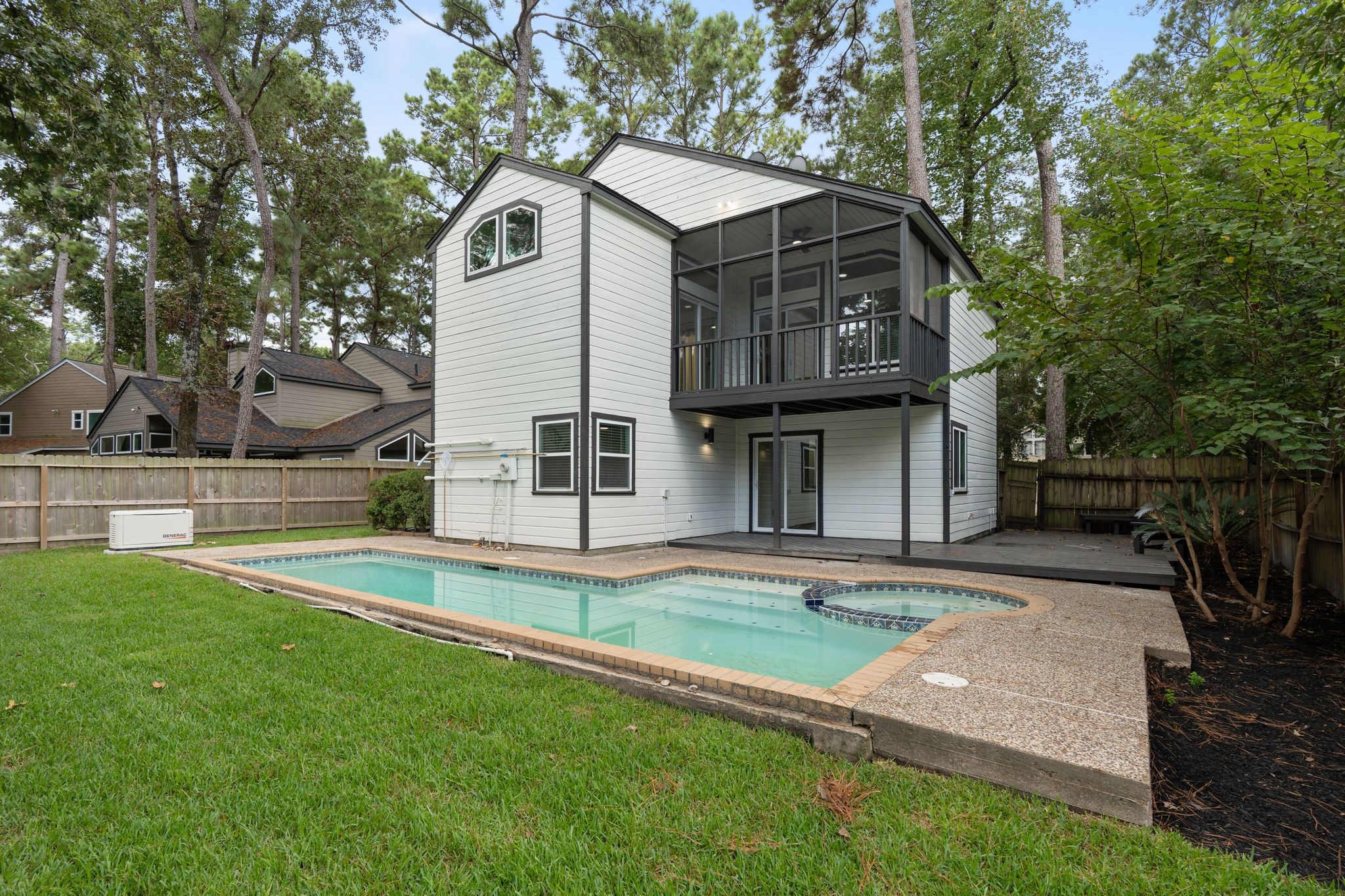 30 Shallow Pond Place Property Photo 2
