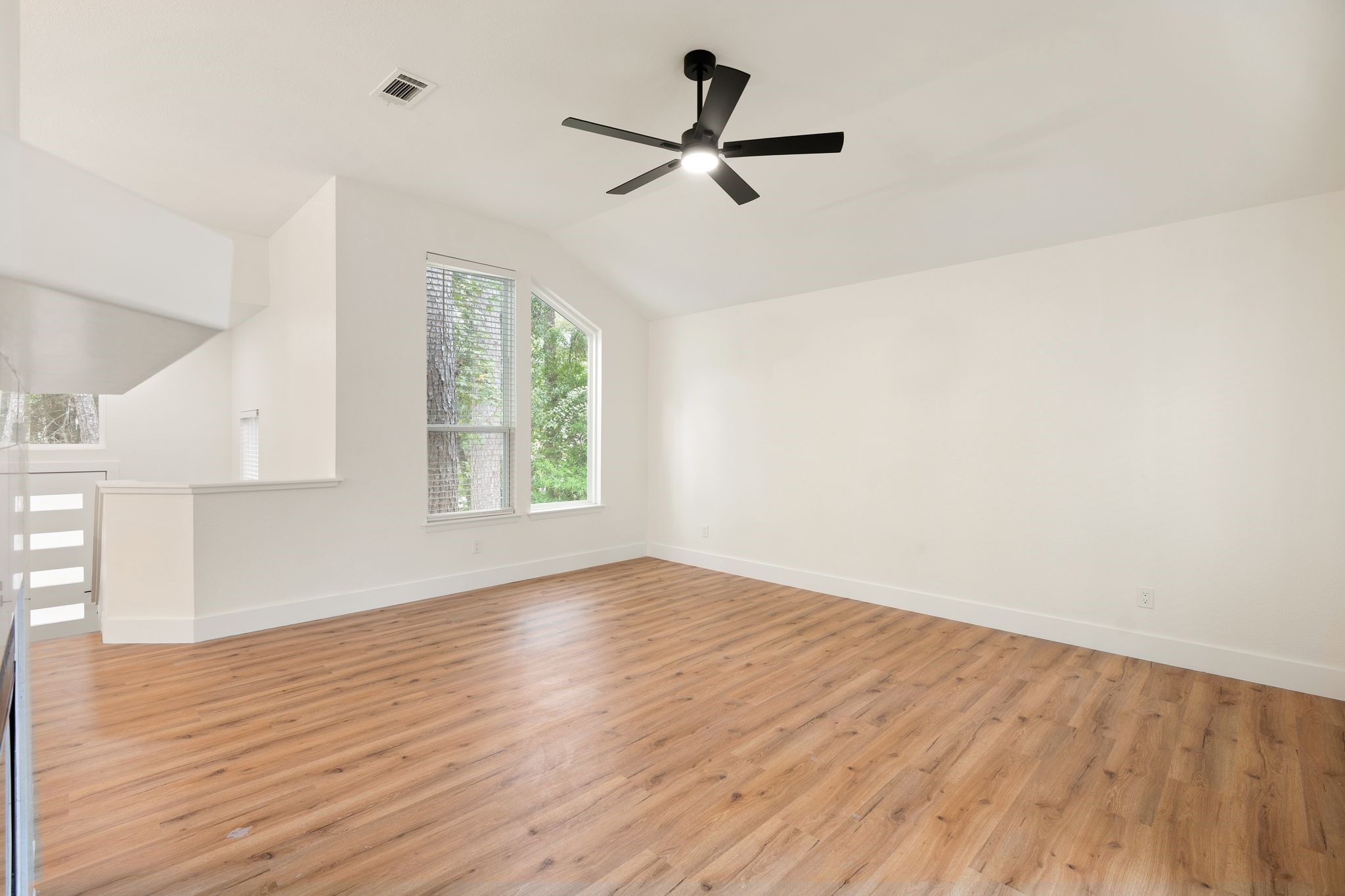 30 Shallow Pond Place Property Photo 21