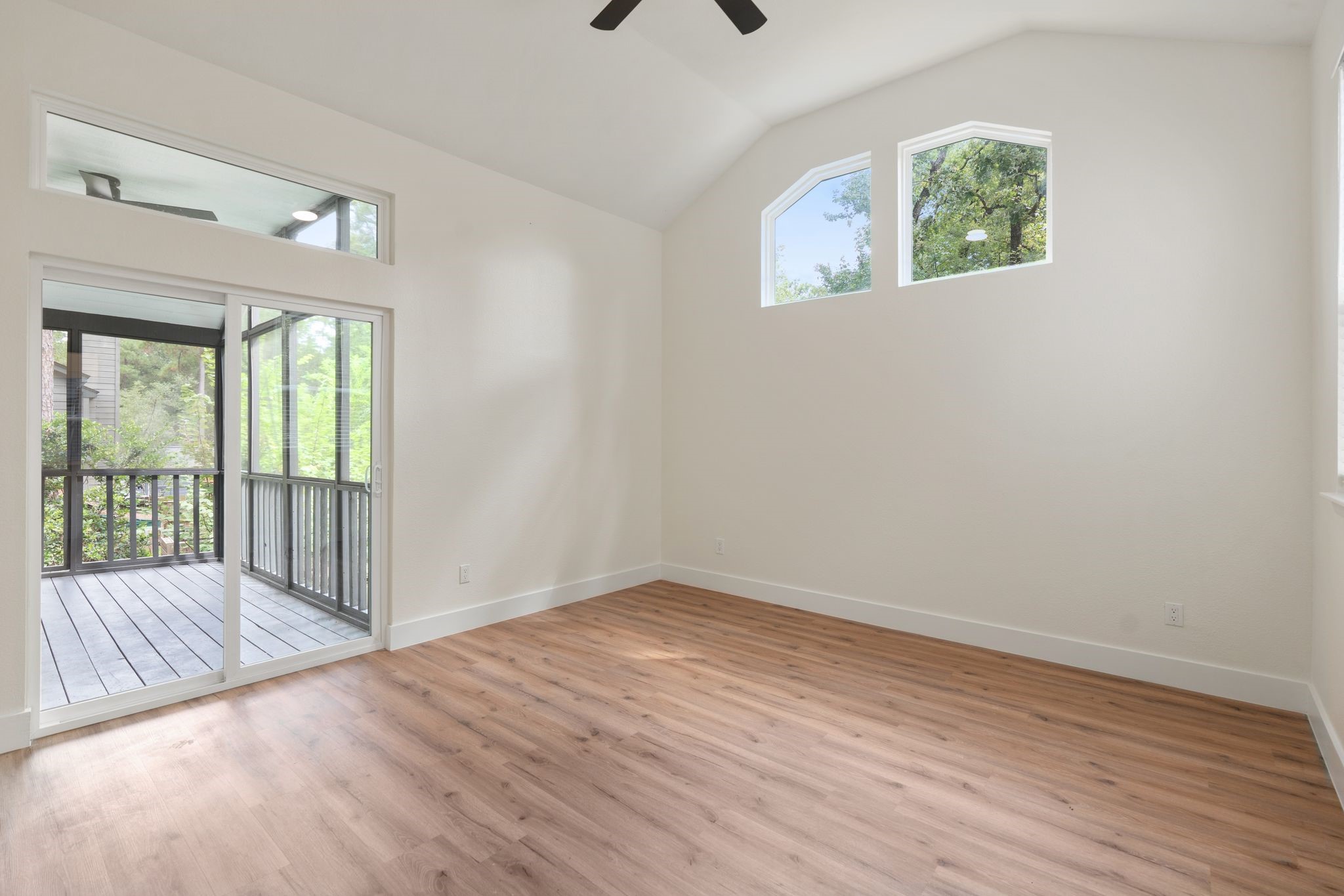 30 Shallow Pond Place Property Photo 22