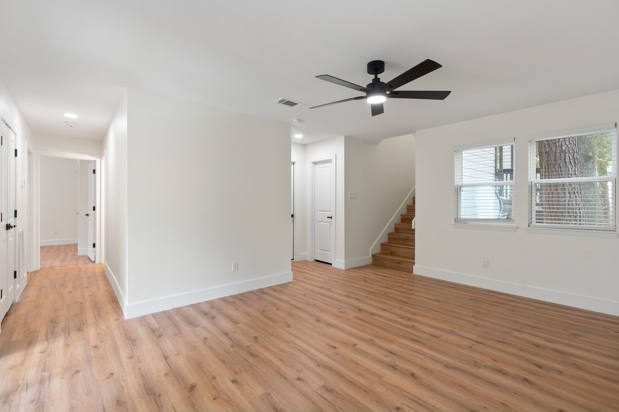 30 Shallow Pond Place Property Photo 33
