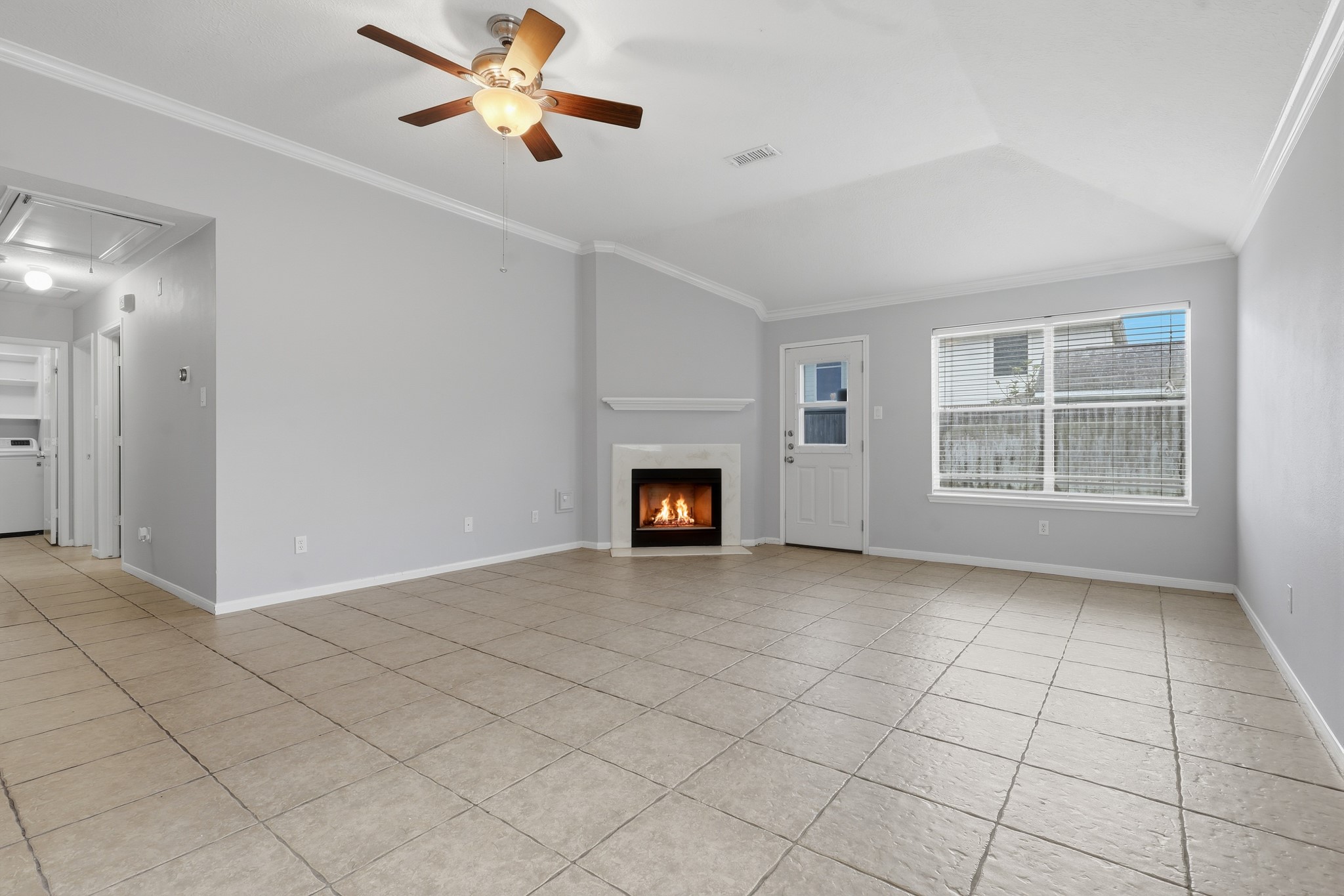 1242 Hunter Wood Drive Property Photo 10