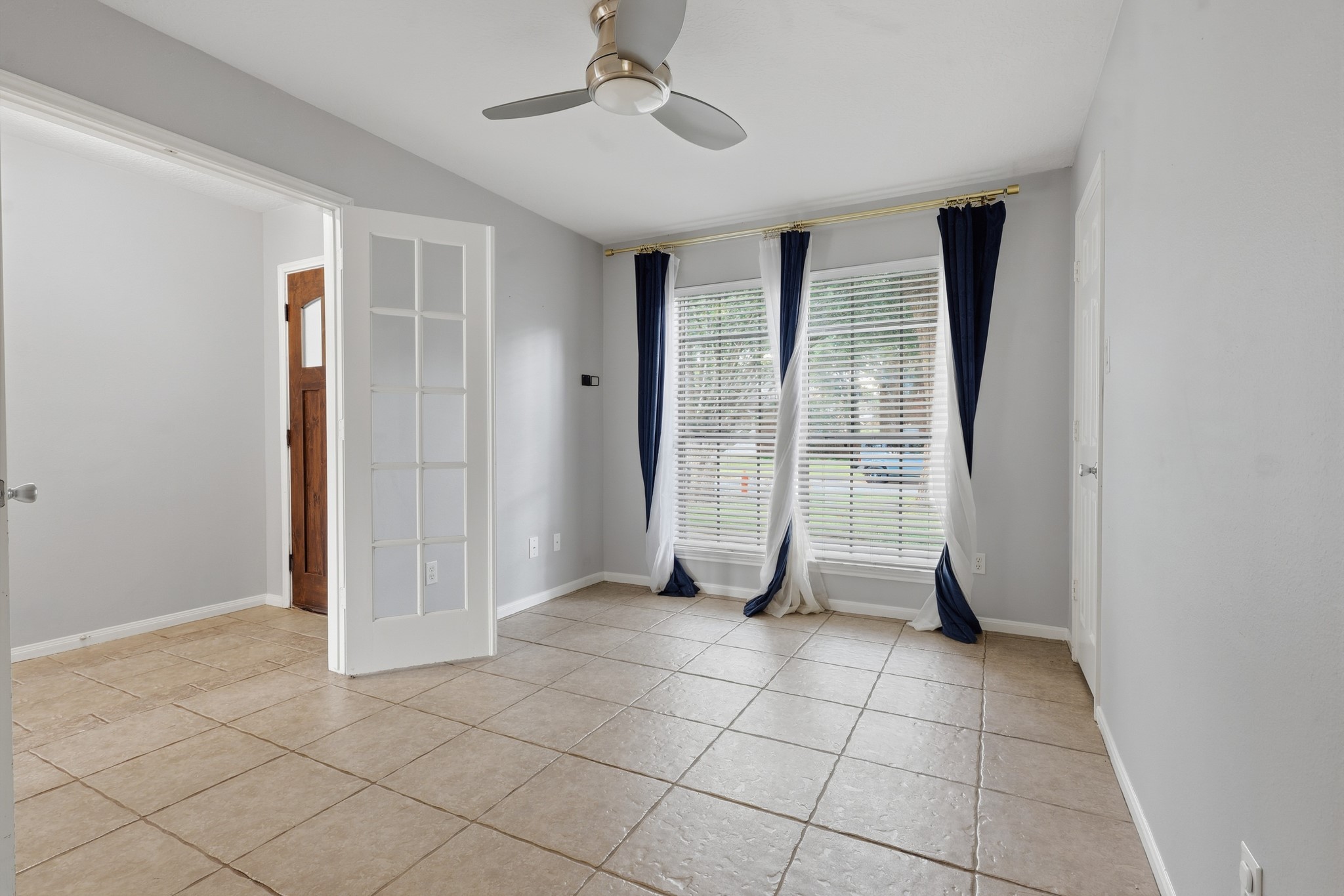 1242 Hunter Wood Drive Property Photo 20