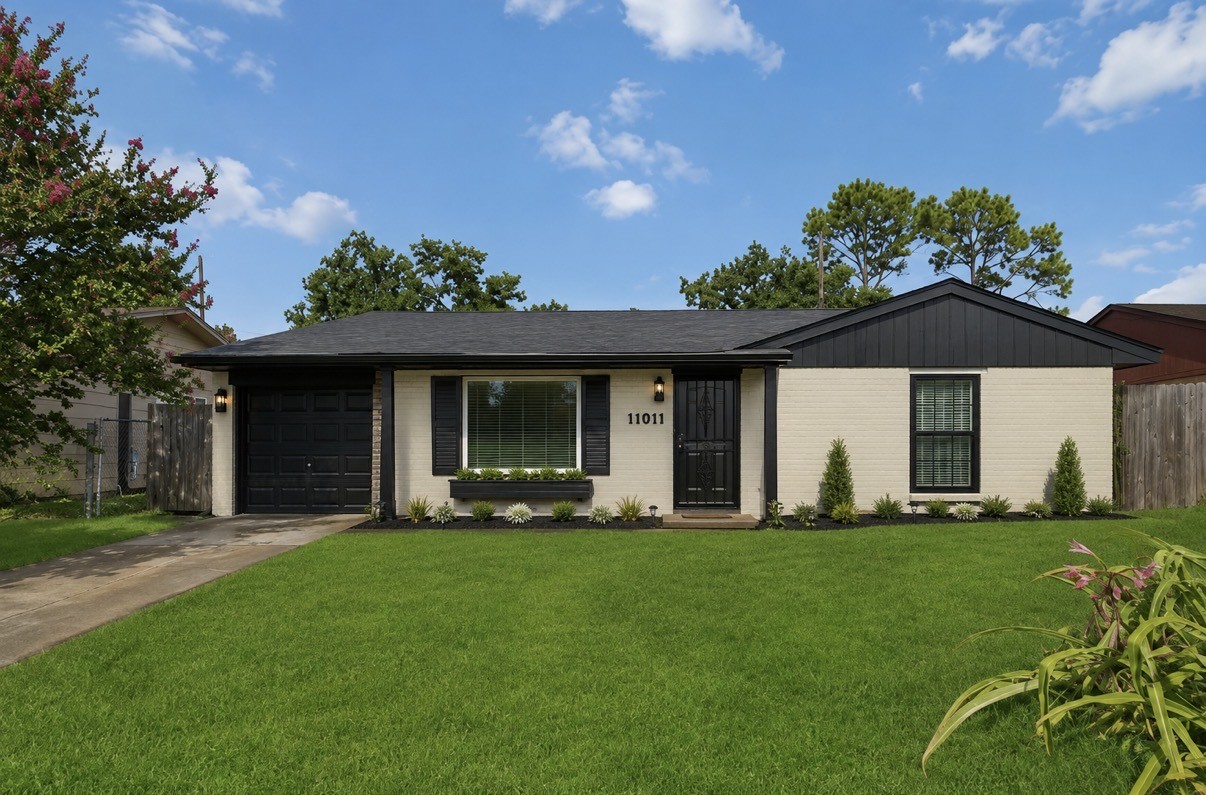11011 Carlton Drive