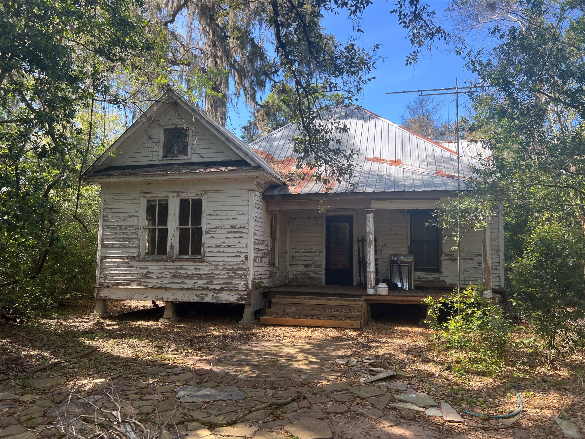 515 County Road 728b Property Photo 2