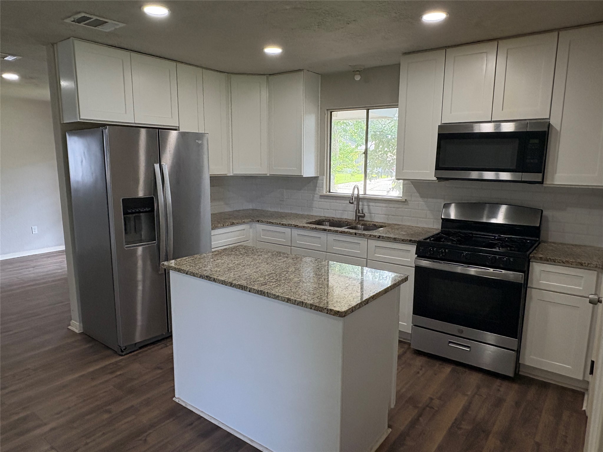 413 Betty Road Property Photo 1