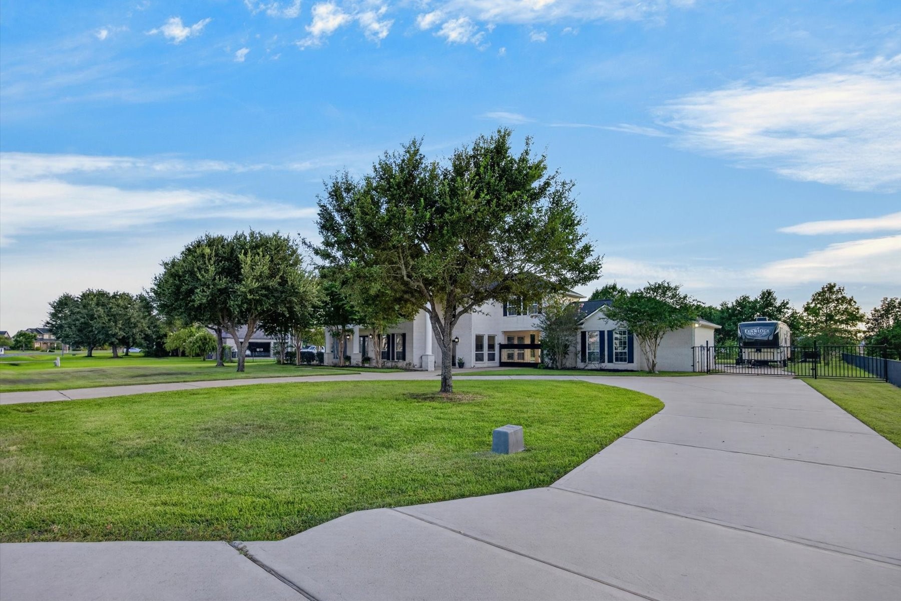3203 Lakes Of Katy Lane Property Photo 8