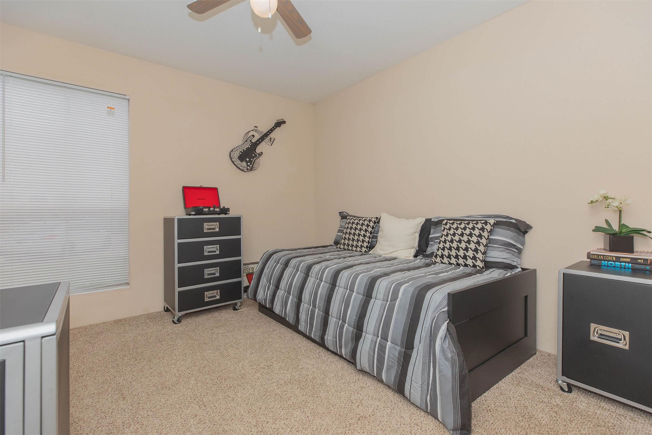 21717 Inverness Forest Boulevard 2902 Property Photo 9
