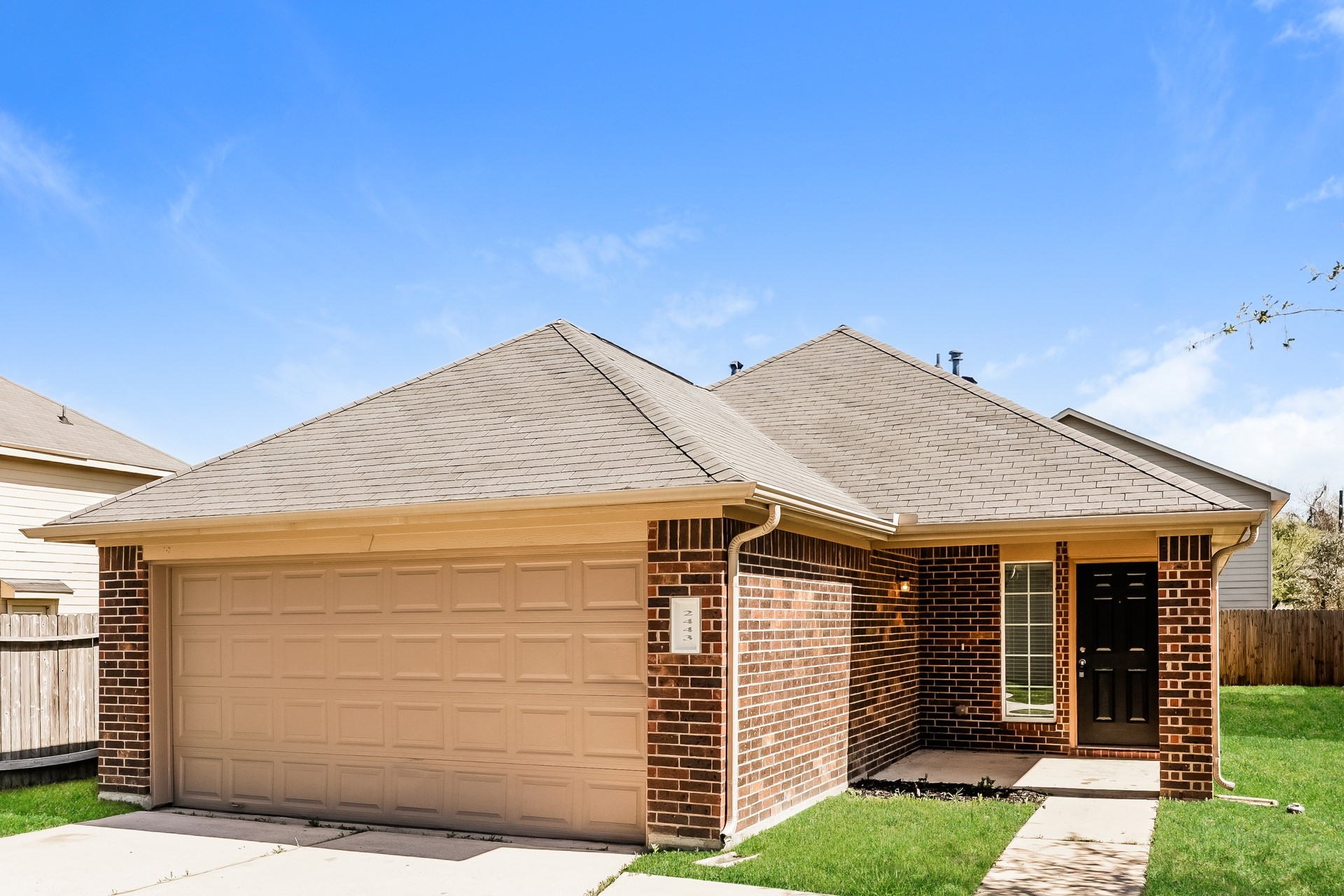 2410 W Werrington Way Property Photo 1