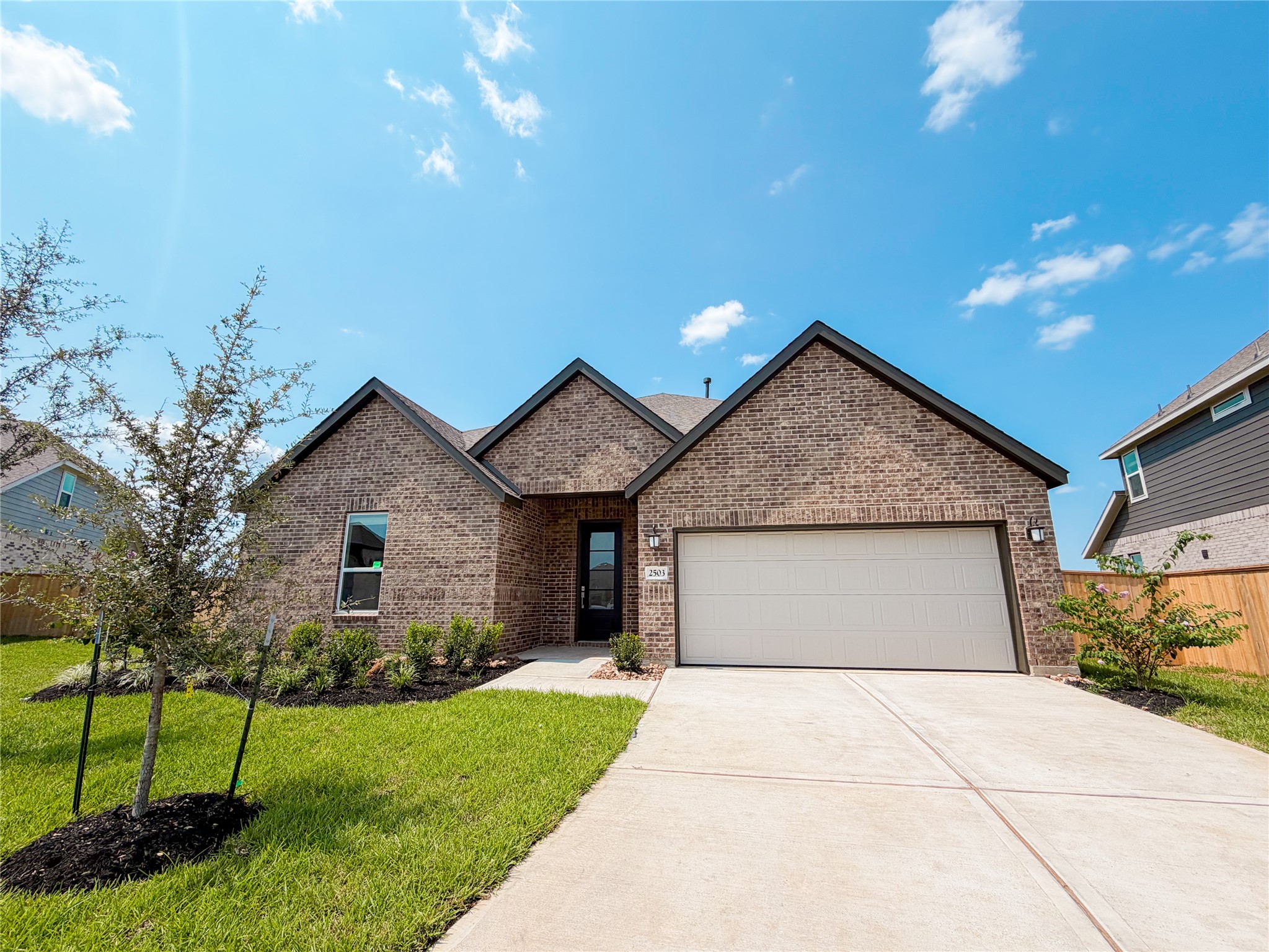 2503 Pine Bluff Drive Property Photo 1