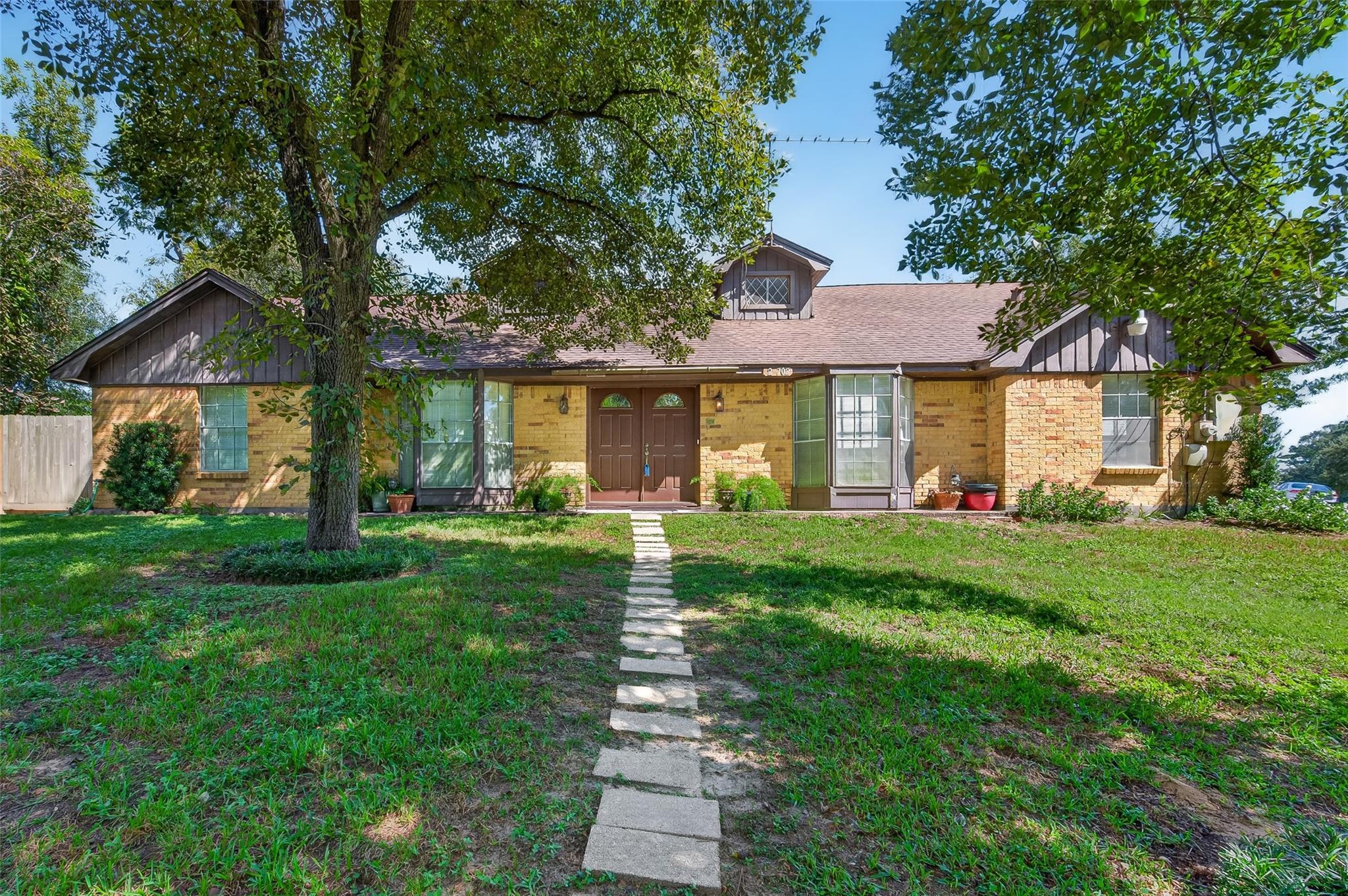 25702 Timber Lakes Drive Property Photo 1