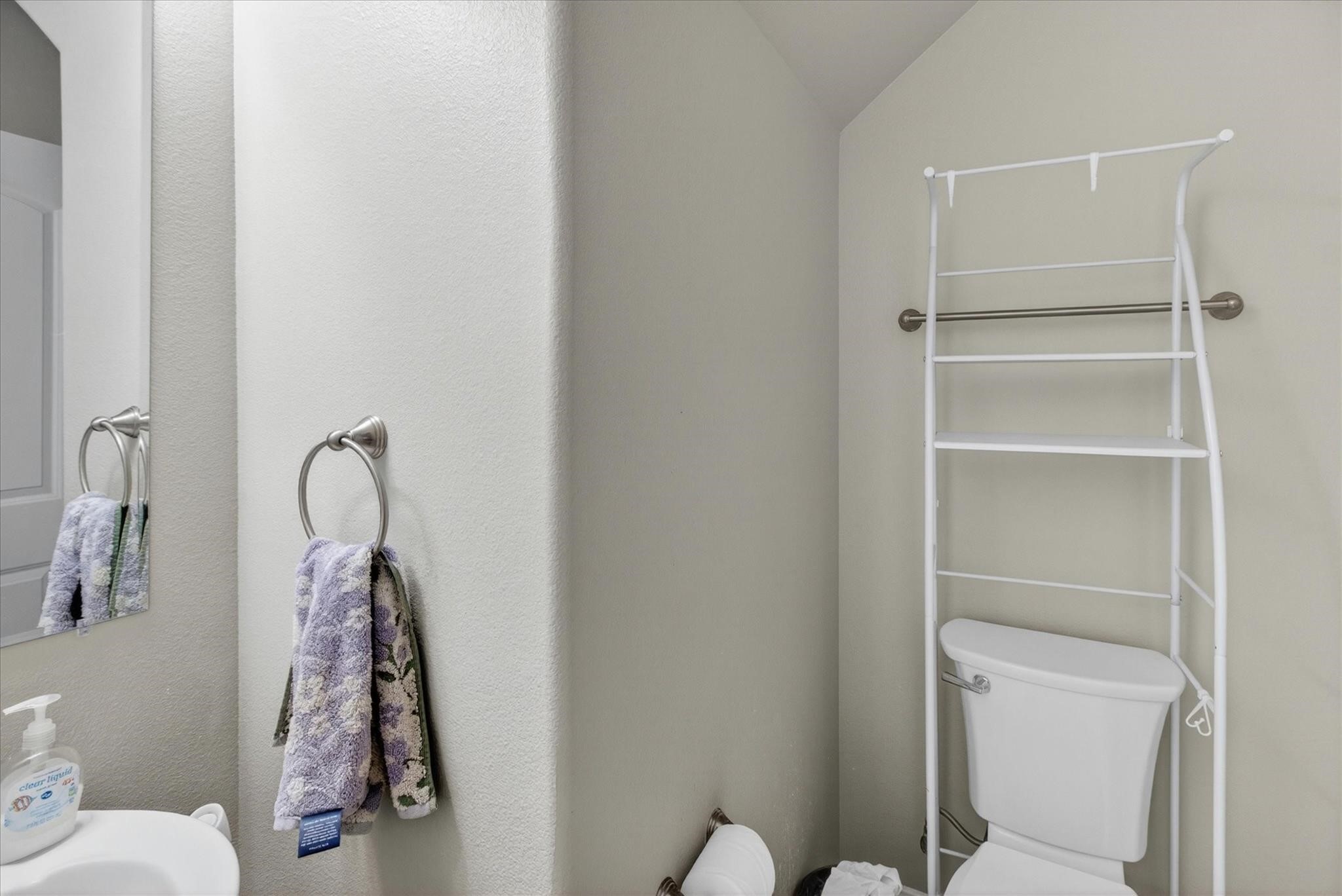 17027 Amarose Drive Property Photo 19