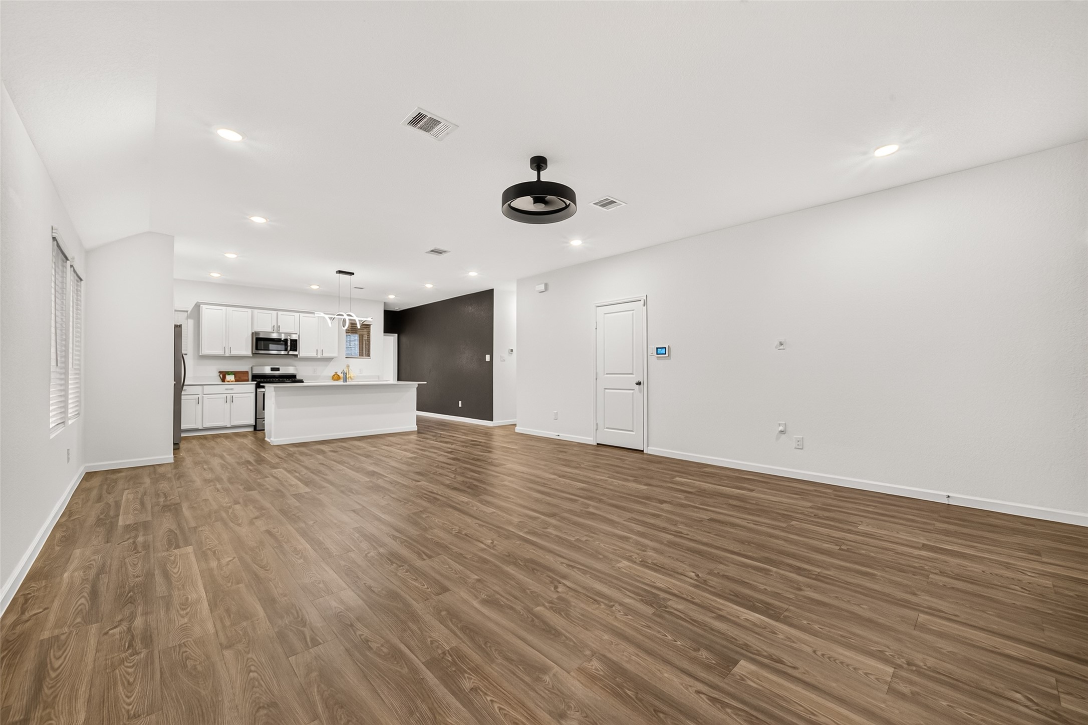 7918 Elk Grove Lane Property Photo 4