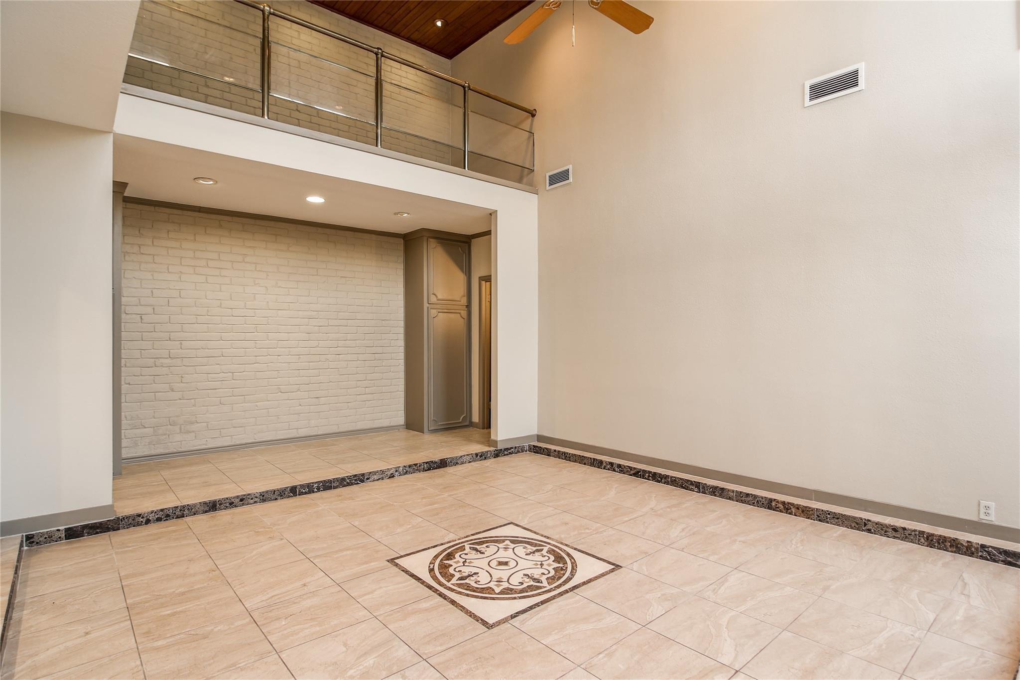 8602 Oakford Drive Property Photo 18