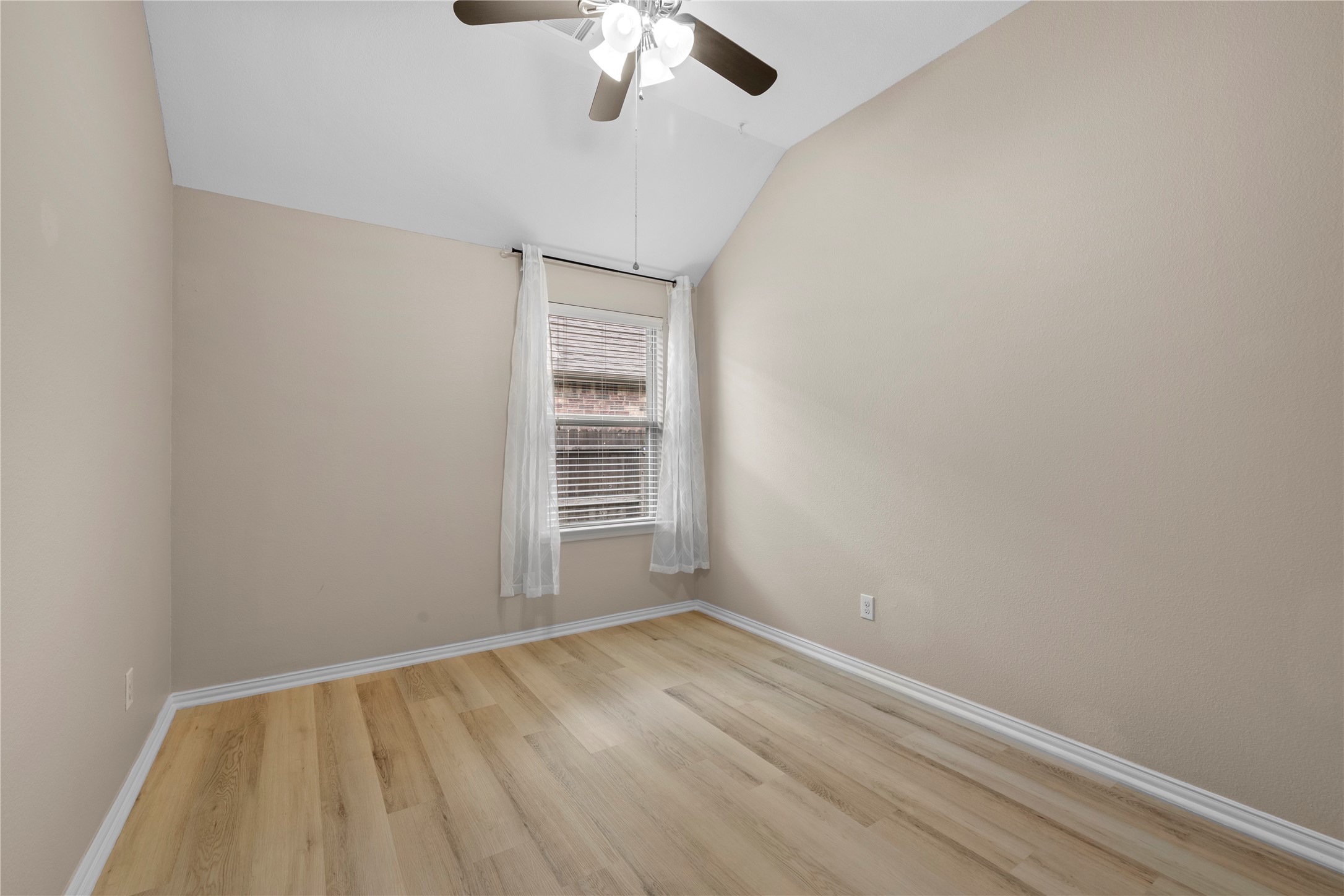 6158 Granger Lane Property Photo 17