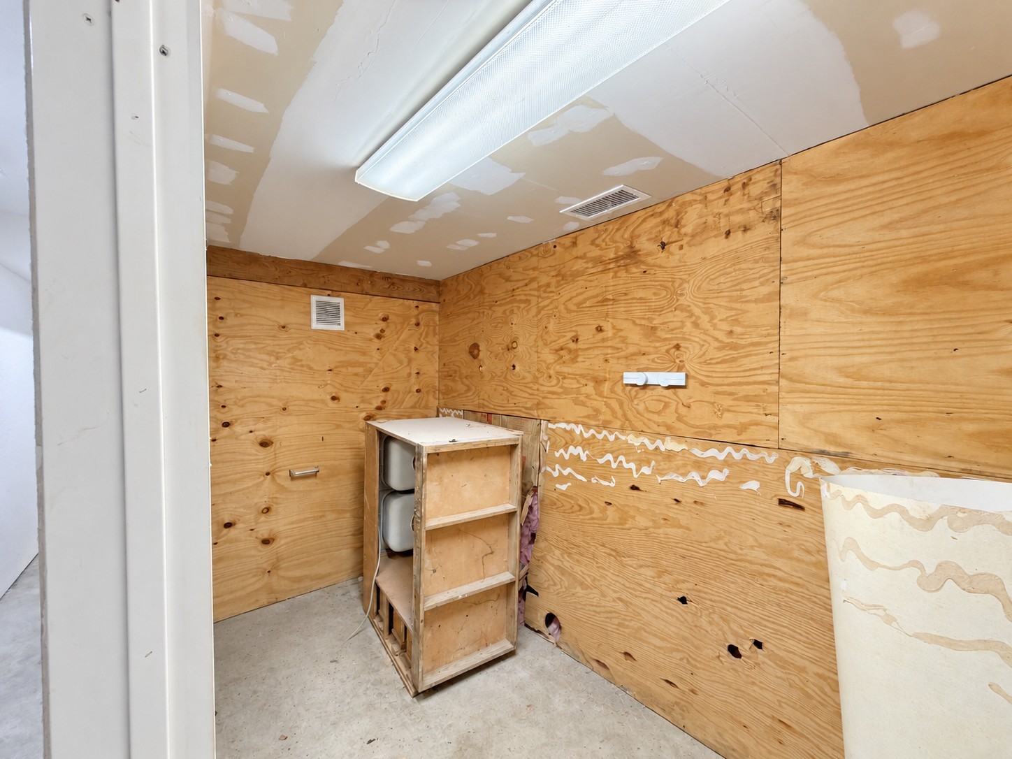 13533 Luthe Road Property Photo 21