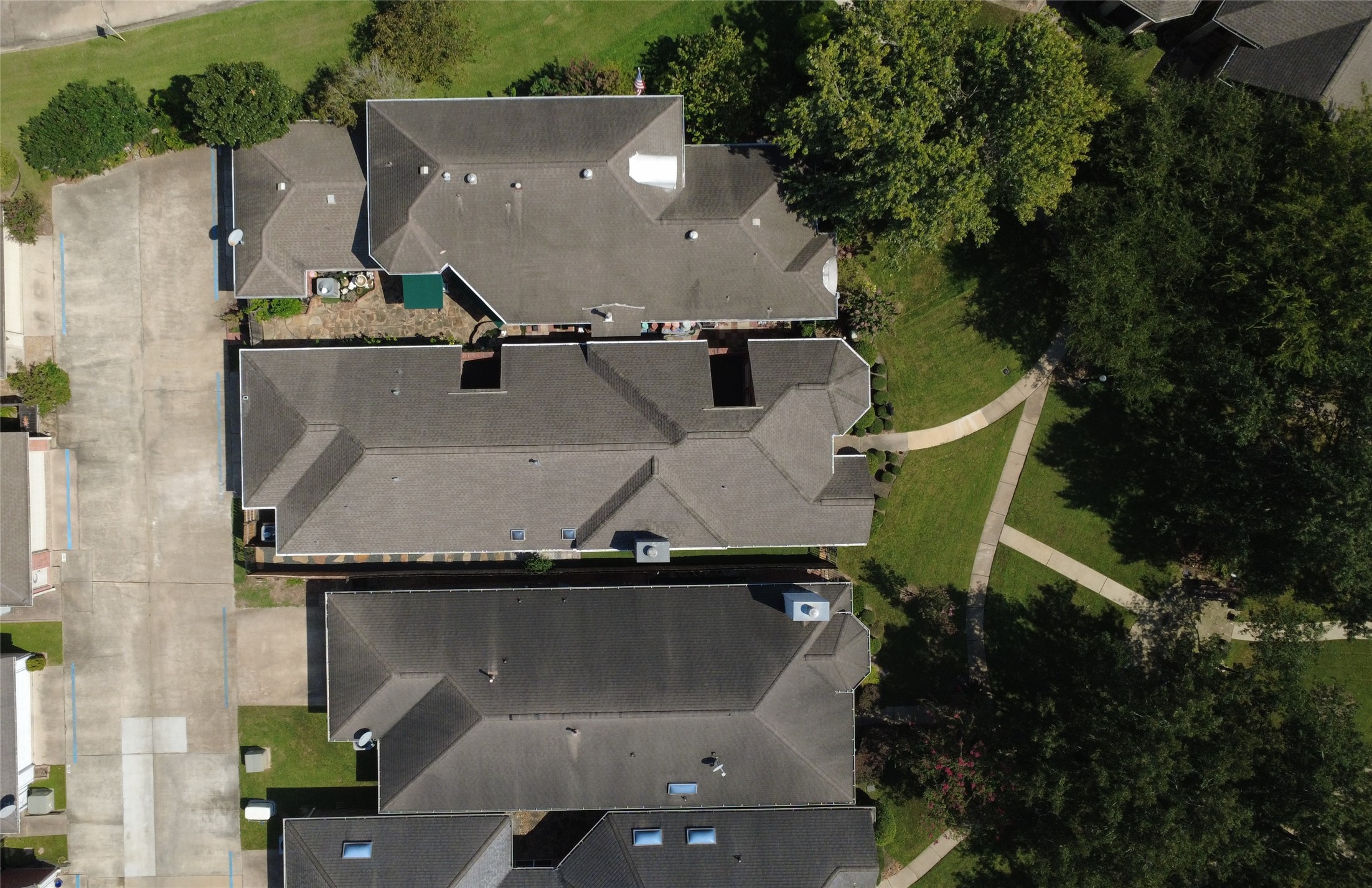 6885 Tournament Drive Property Photo 41