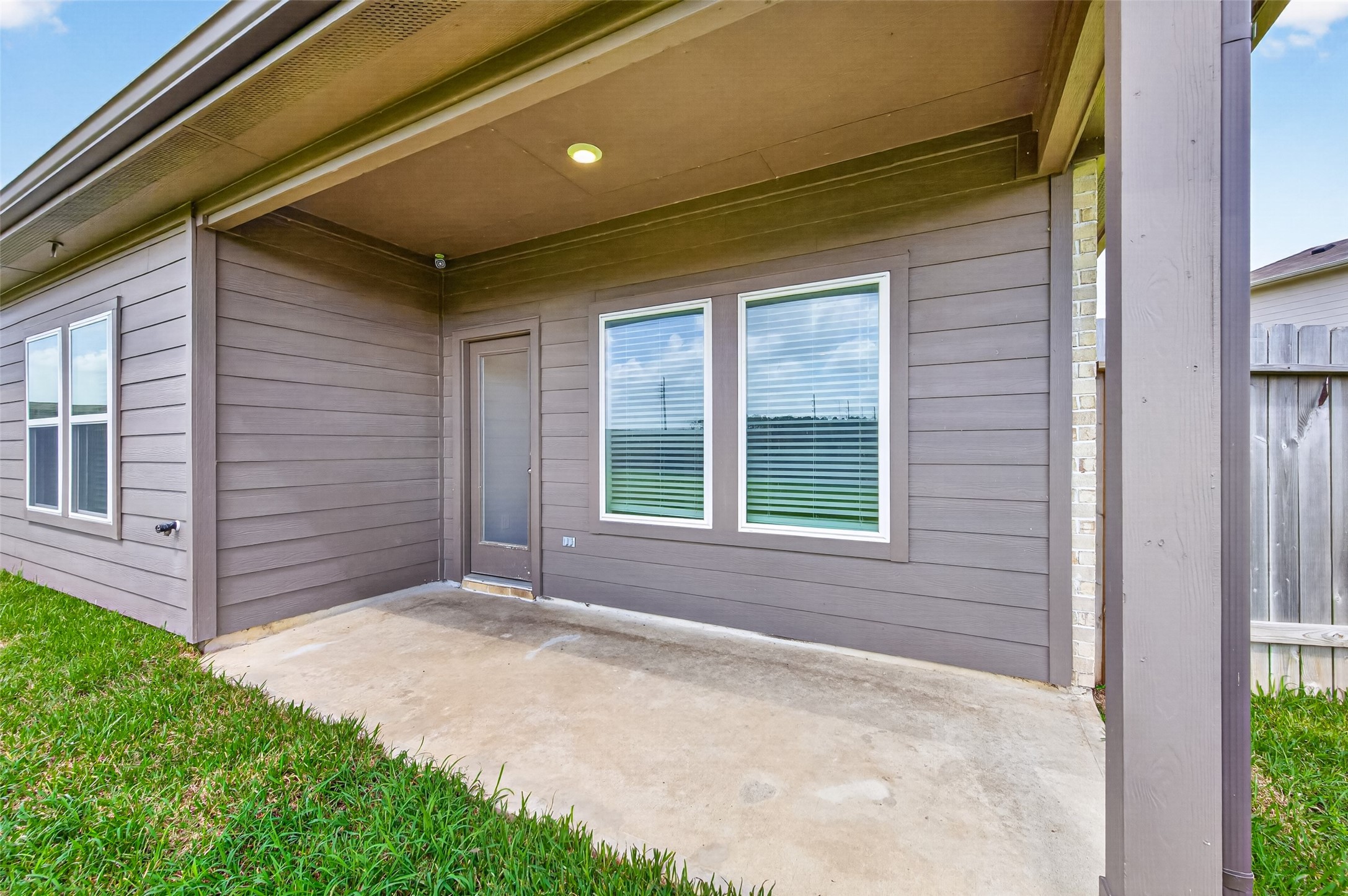 24206 Foxdale Bay Court Property Photo 27