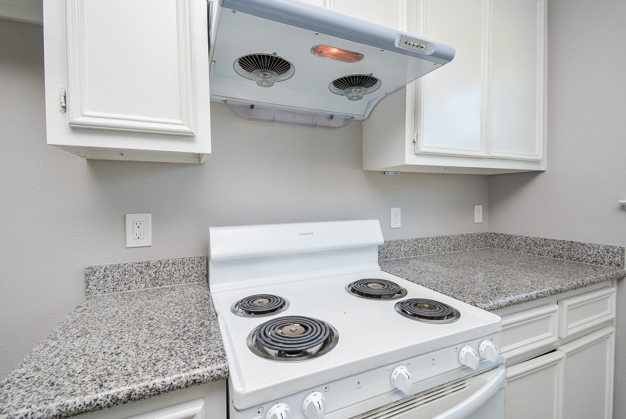 7611 Dyer Street Property Photo 13