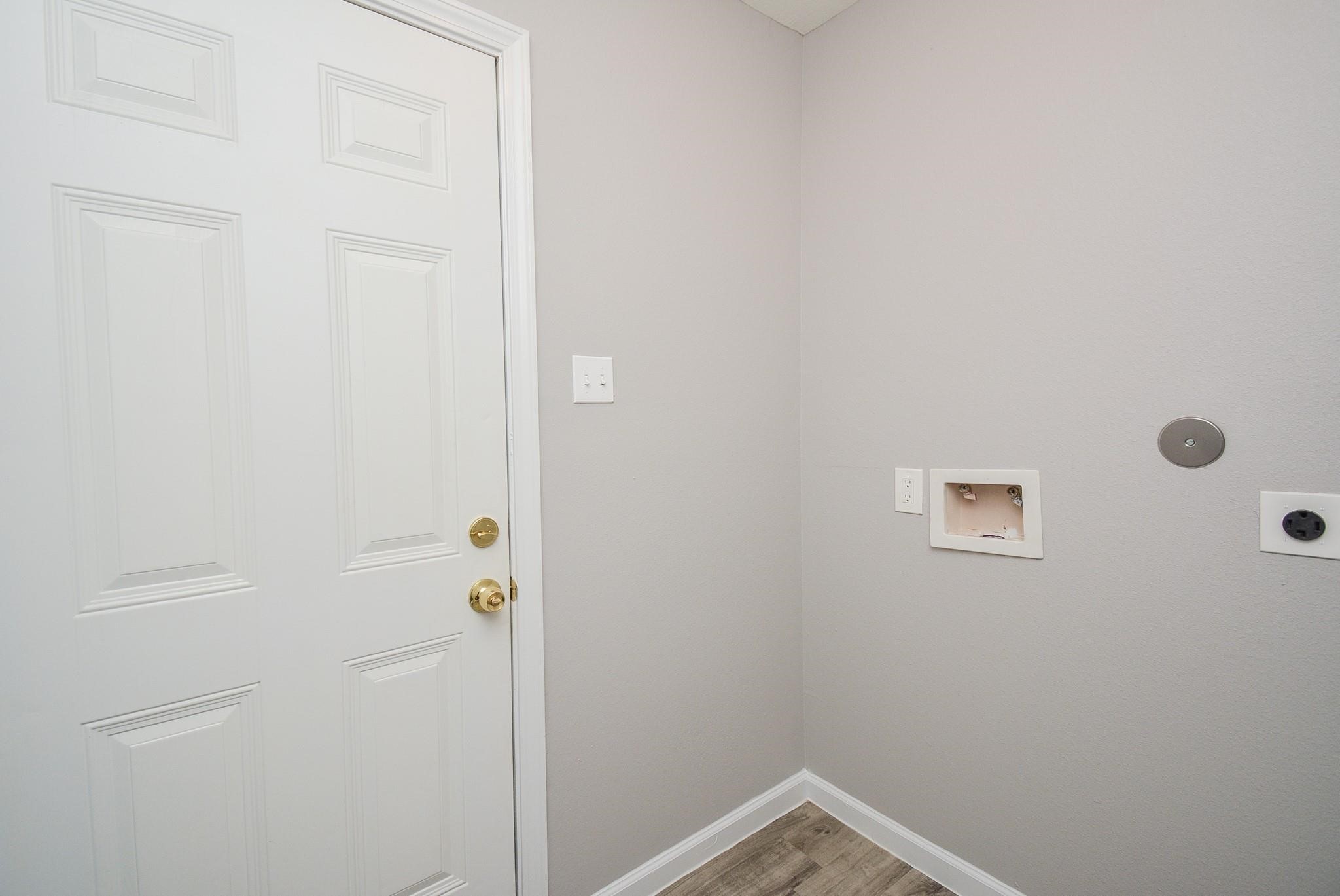 7611 Dyer Street Property Photo 25