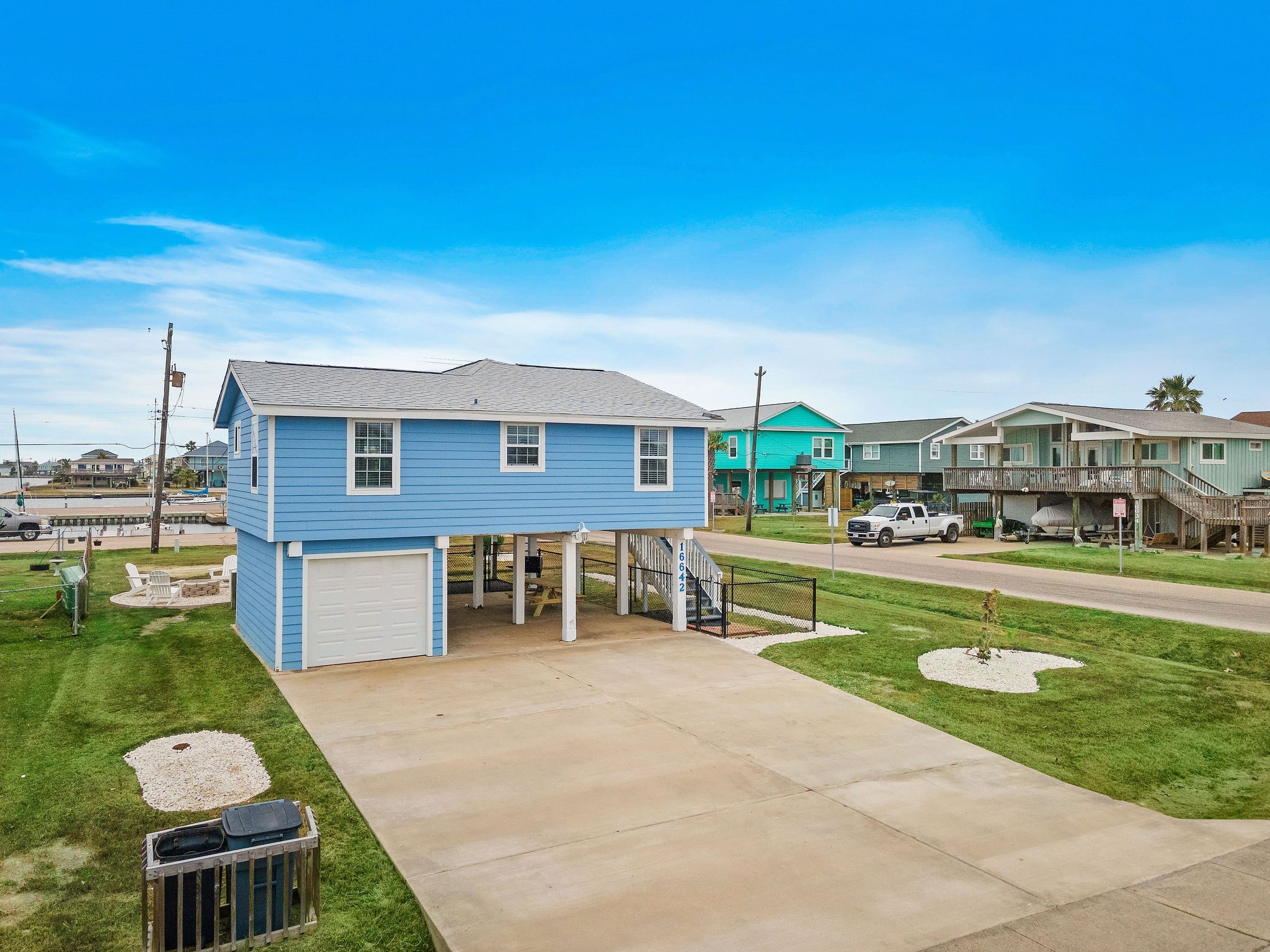 16642 Jolly Roger Road Property Photo 4