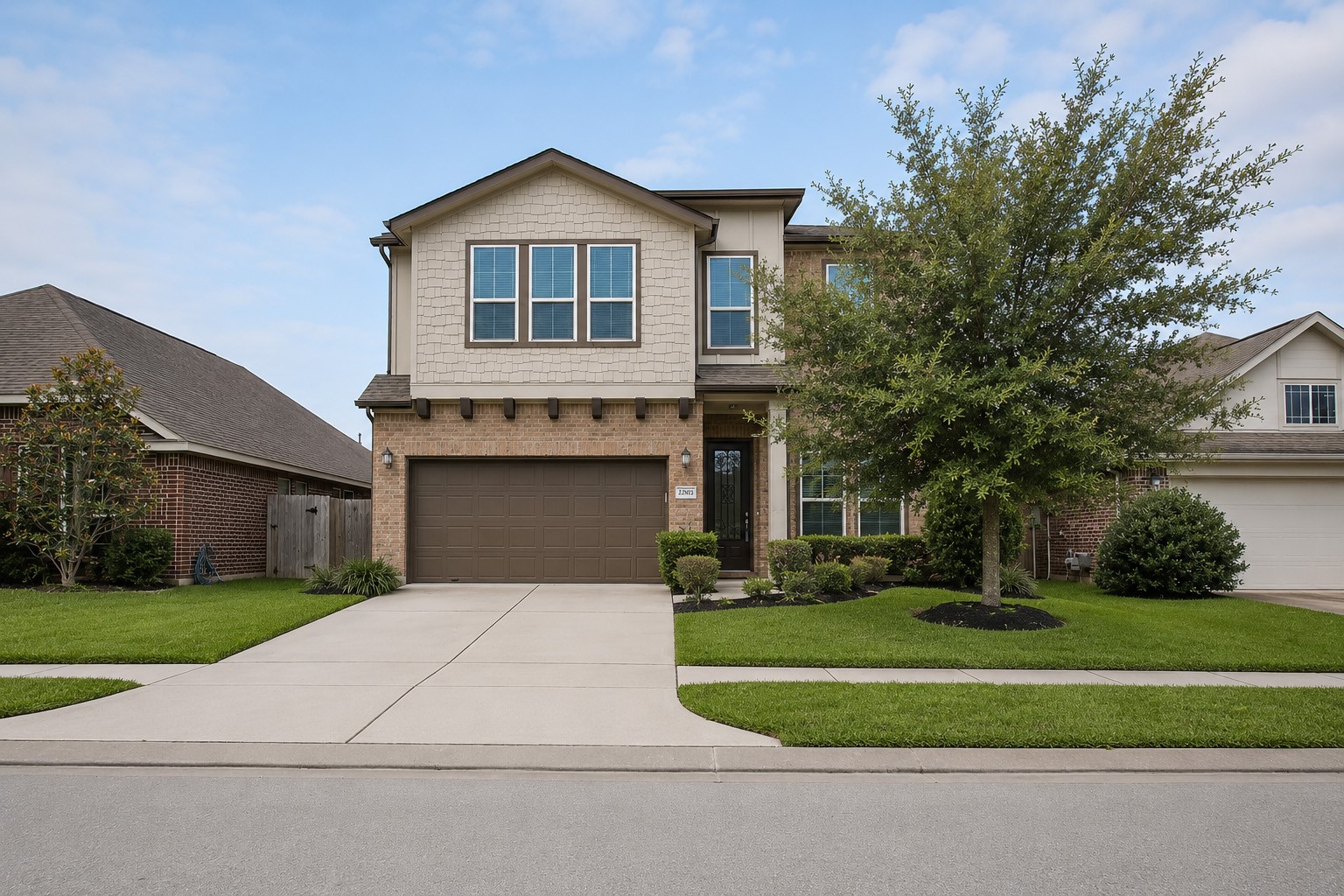 22503 Miramar Bend Drive Property Photo 3
