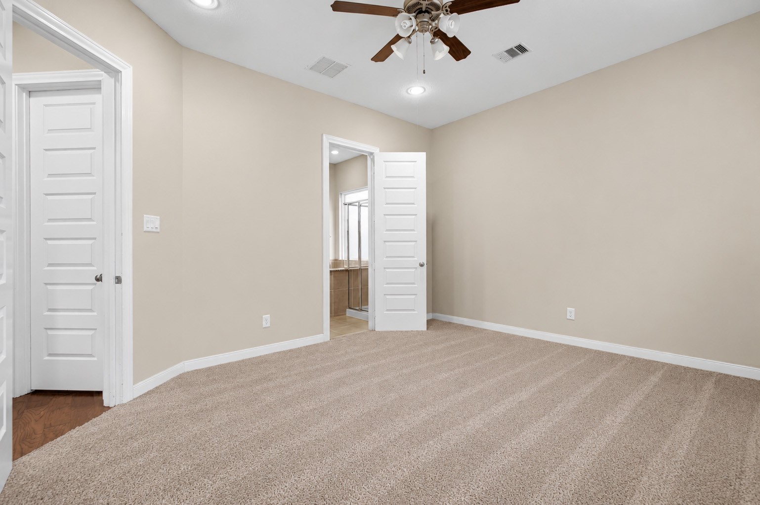 22503 Miramar Bend Drive Property Photo 15