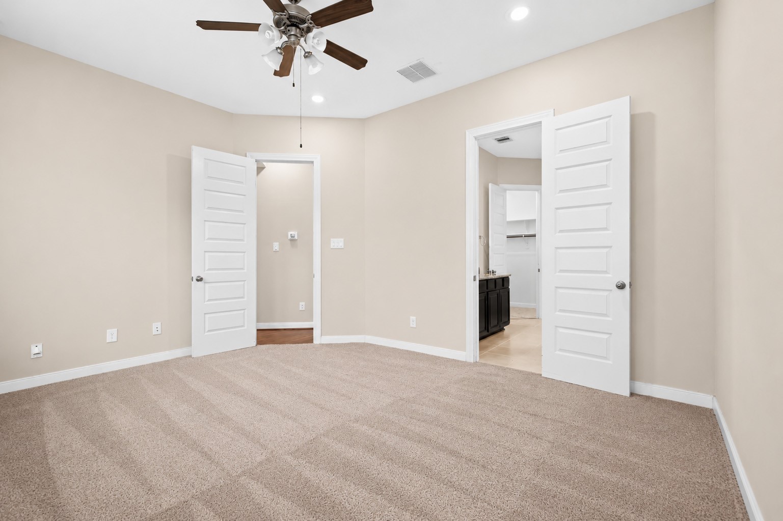 22503 Miramar Bend Drive Property Photo 16