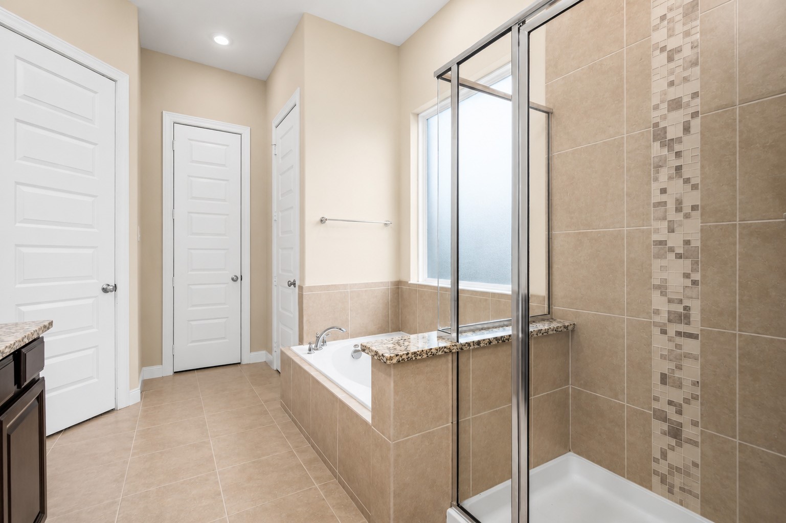 22503 Miramar Bend Drive Property Photo 18