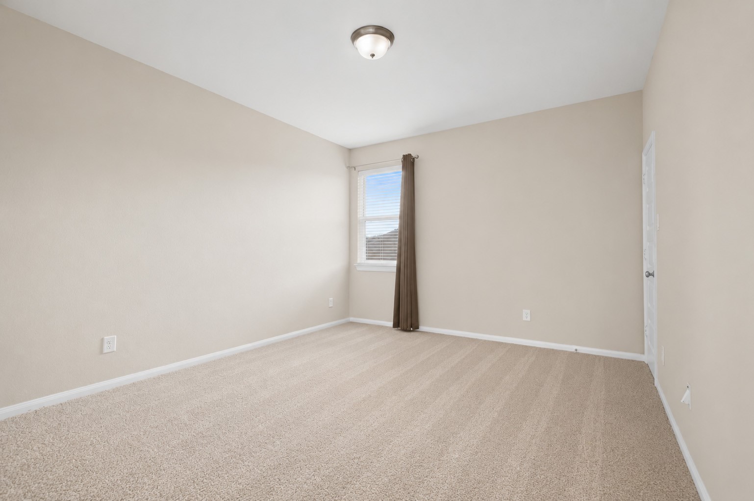 22503 Miramar Bend Drive Property Photo 21