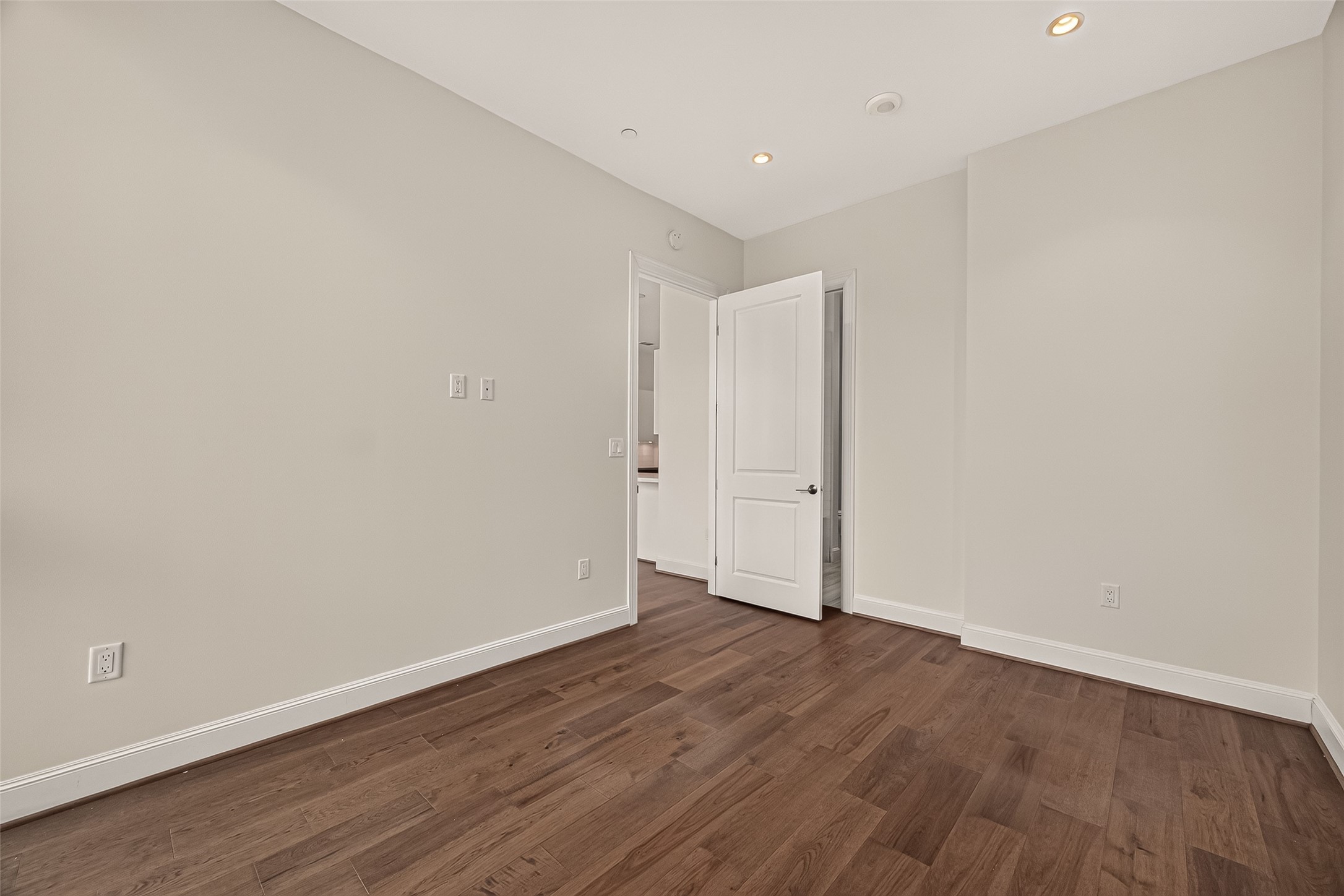 1211 Caroline Street 1403 Property Photo 25