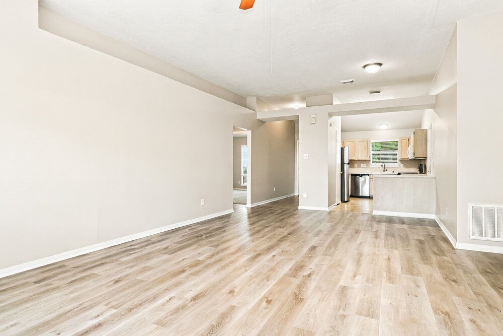 23623 Prairie Bird Drive Property Photo 7