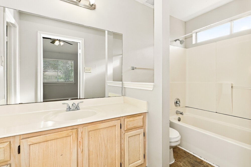 23623 Prairie Bird Drive Property Photo 13
