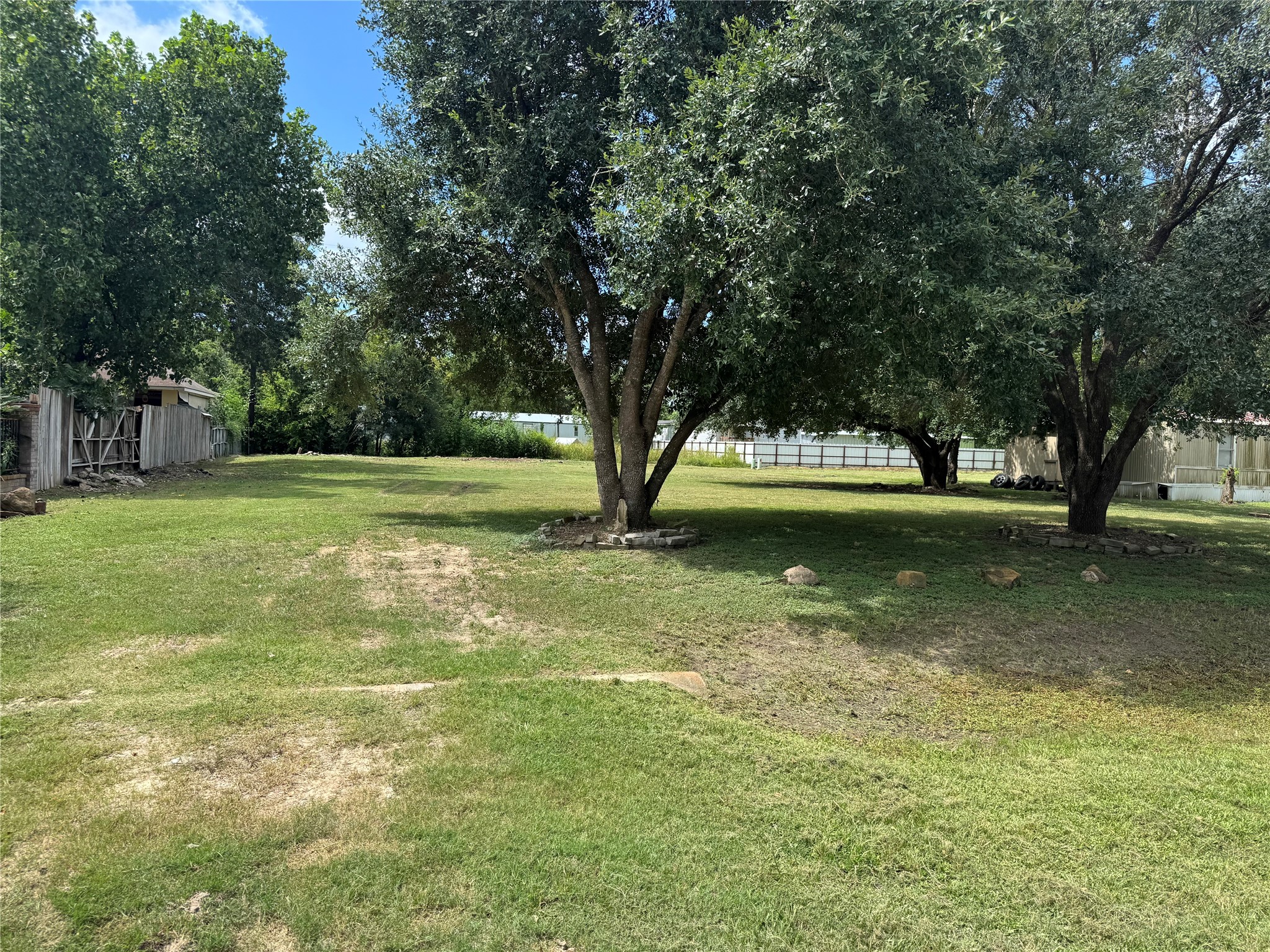 22115 Willowwood Drive Property Photo 2